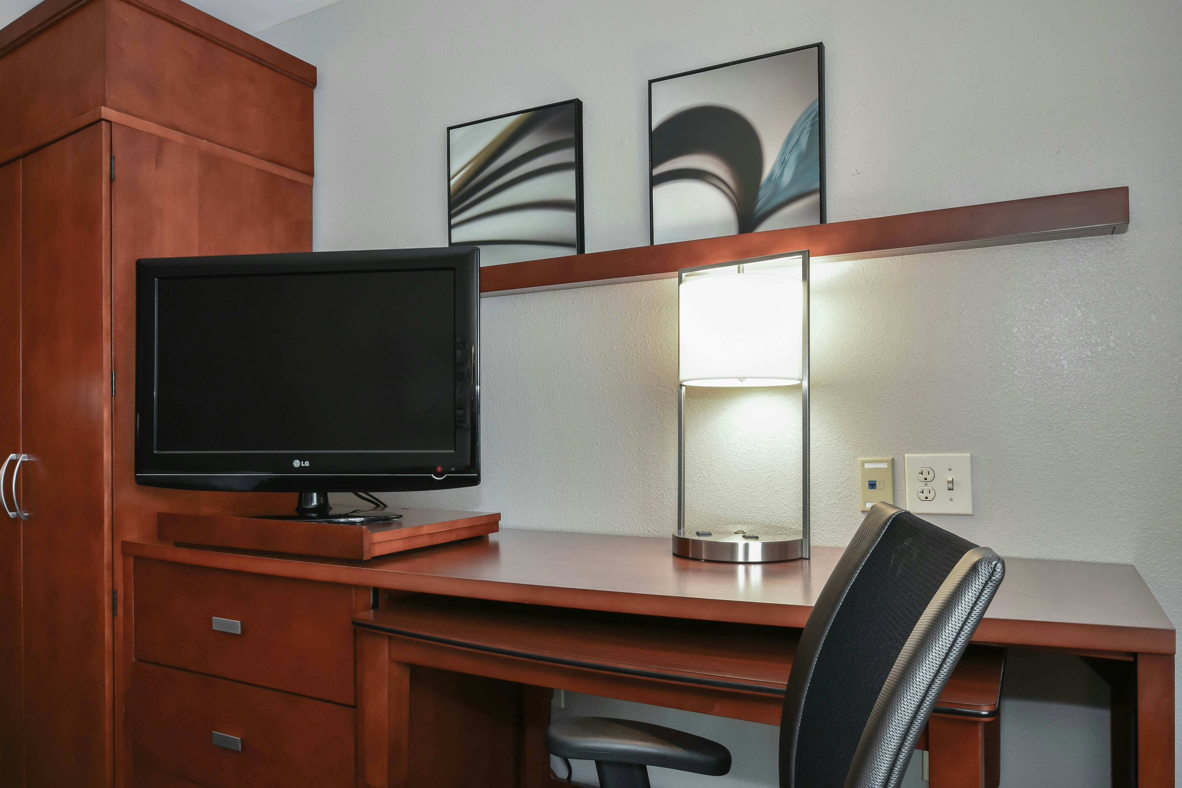 Courtyard by Marriott Charlotte Concord