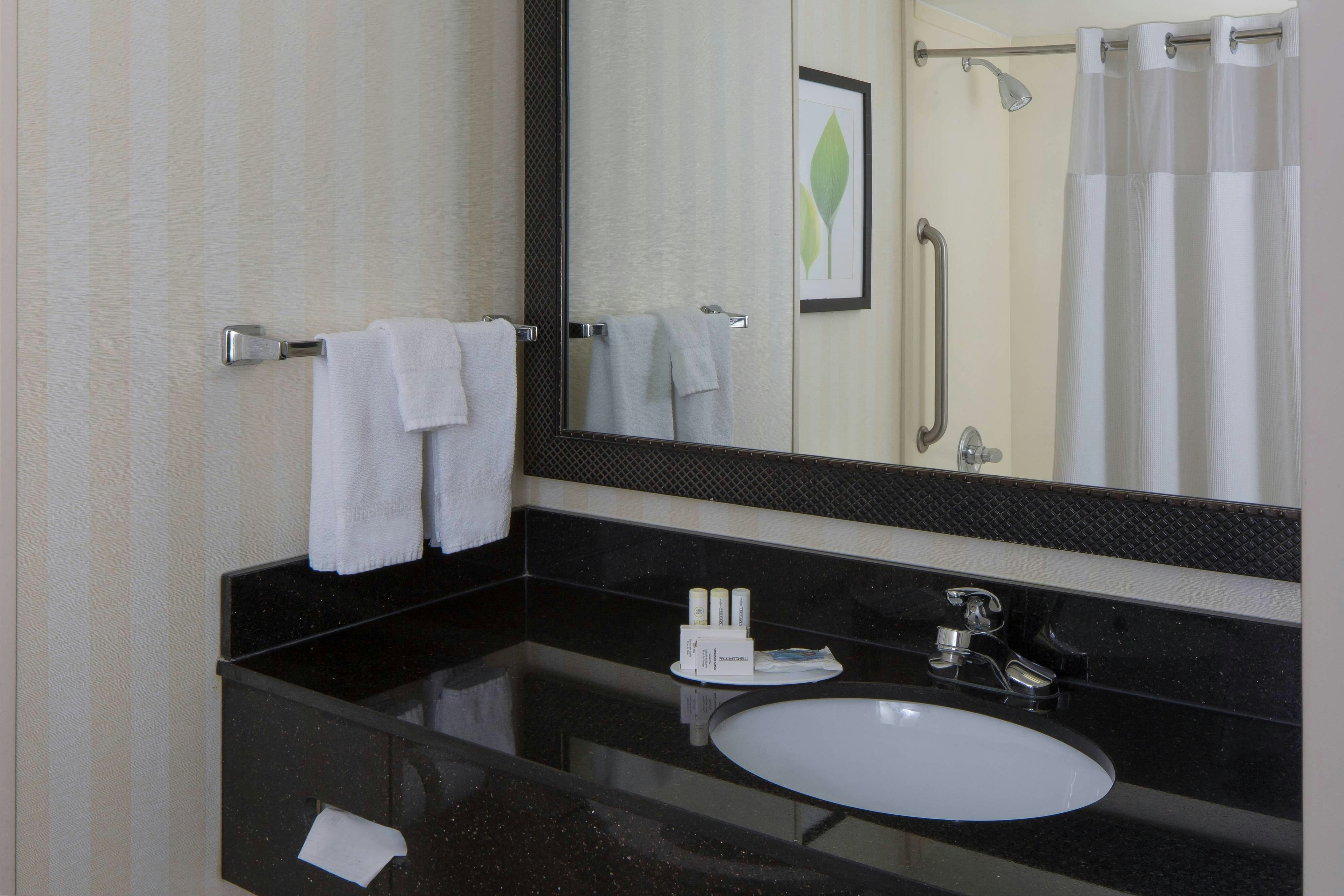 Fairfield by Marriott Inn & Suites Orlando Lake Buena Vista