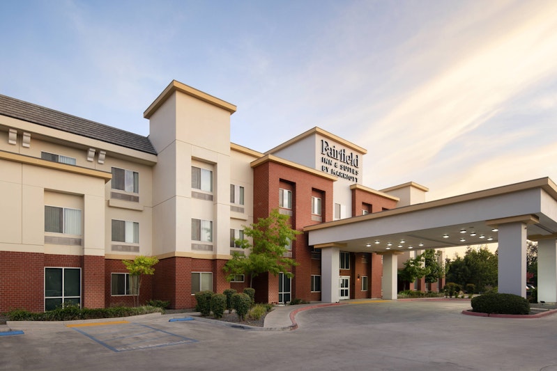 Fairfield by Marriott Inn & Suites Visalia Tulare