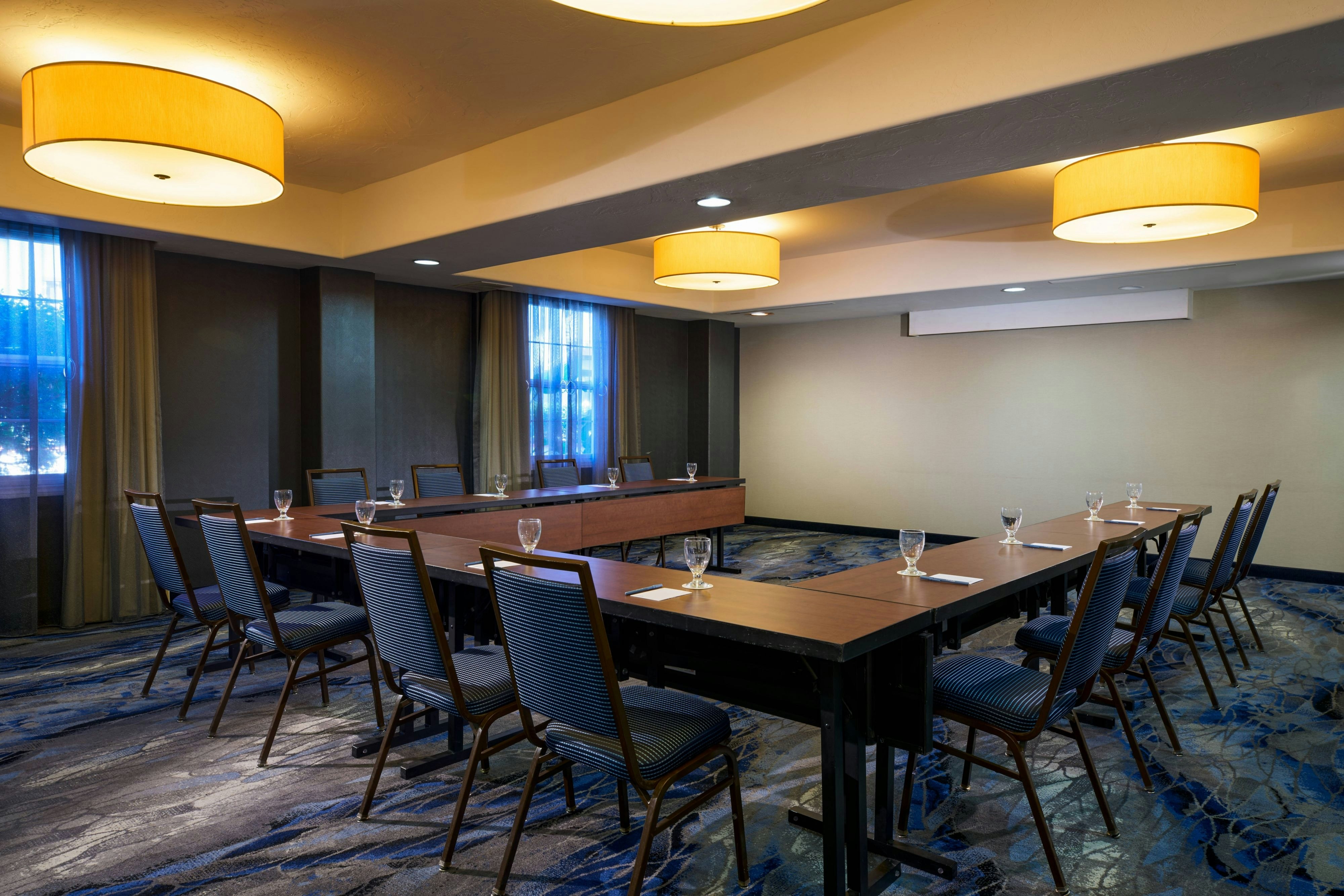 Fairfield by Marriott Inn & Suites San Diego Old Town