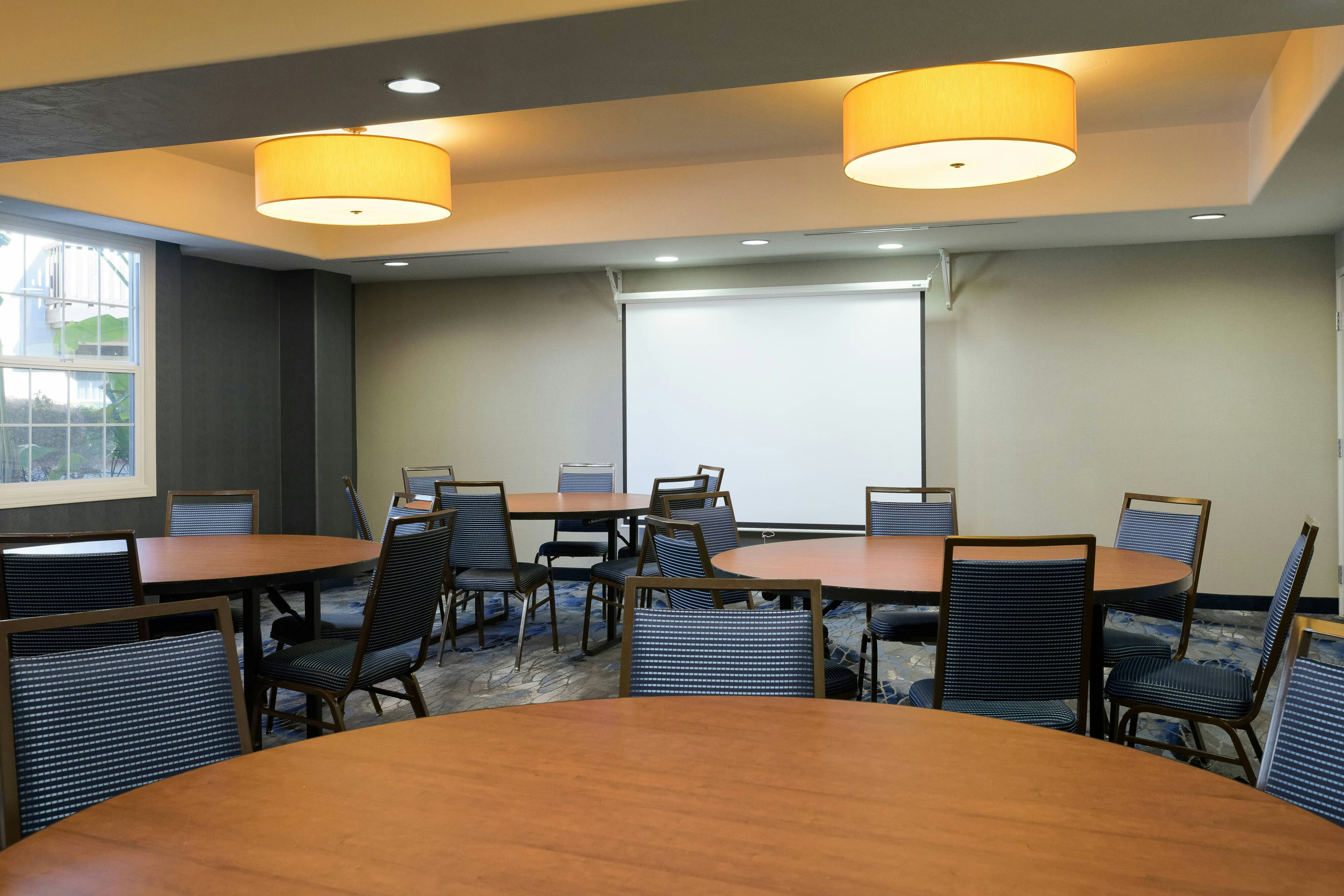 Fairfield by Marriott Inn & Suites San Diego Old Town