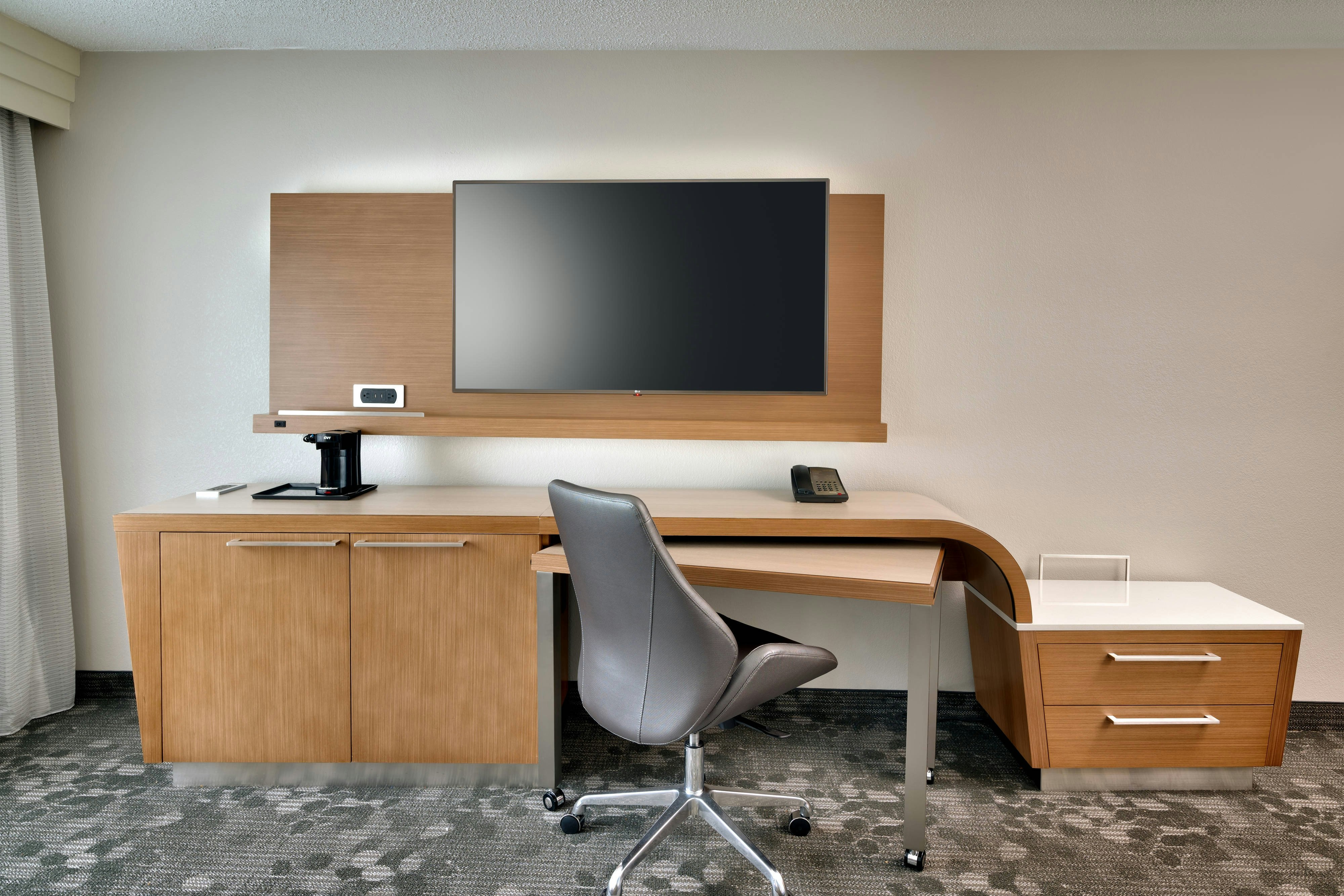 Courtyard by Marriott Charlotte Airport LoSo