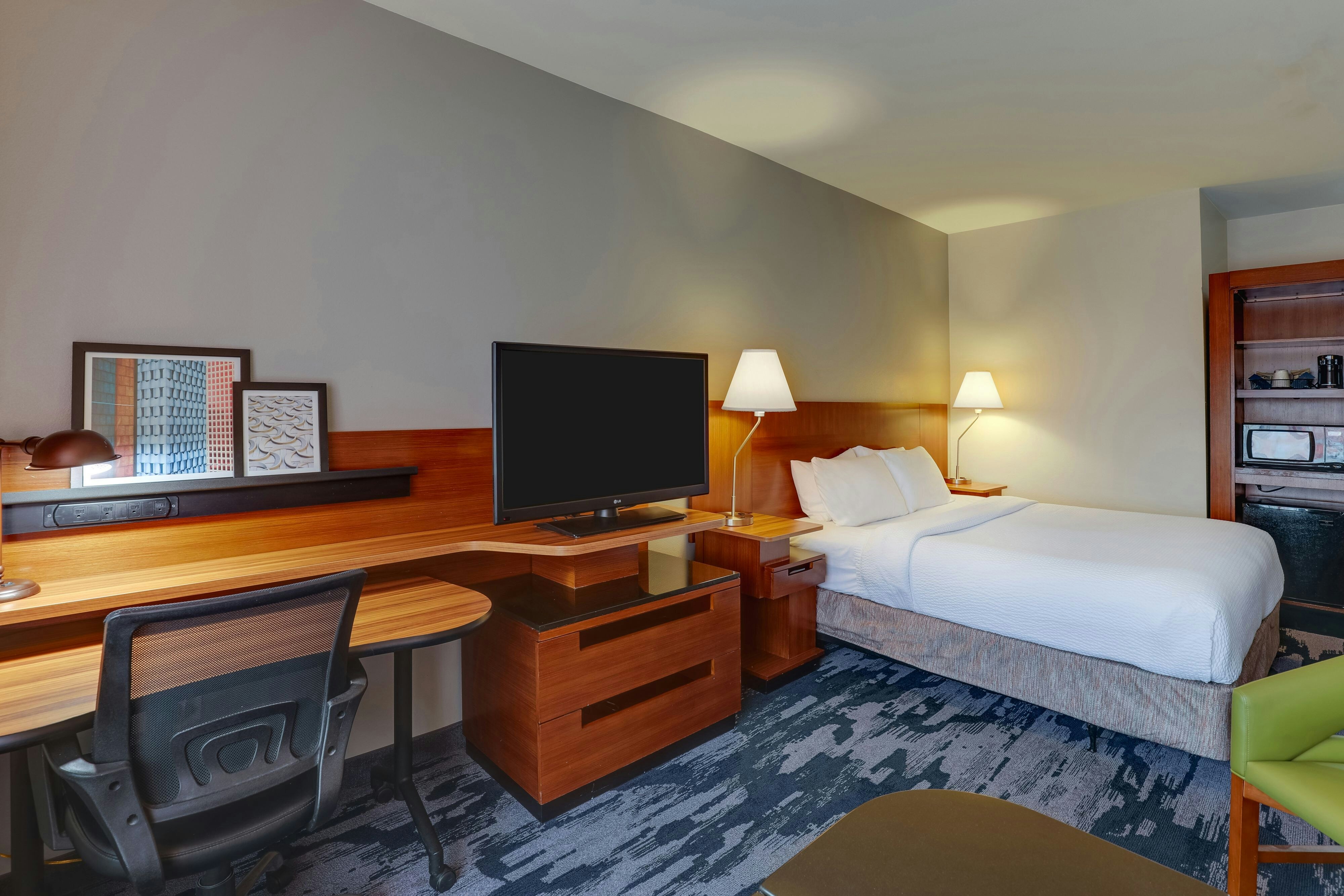Fairfield by Marriott Inn & Suites Fort Worth I-30 West Near NAS JRB