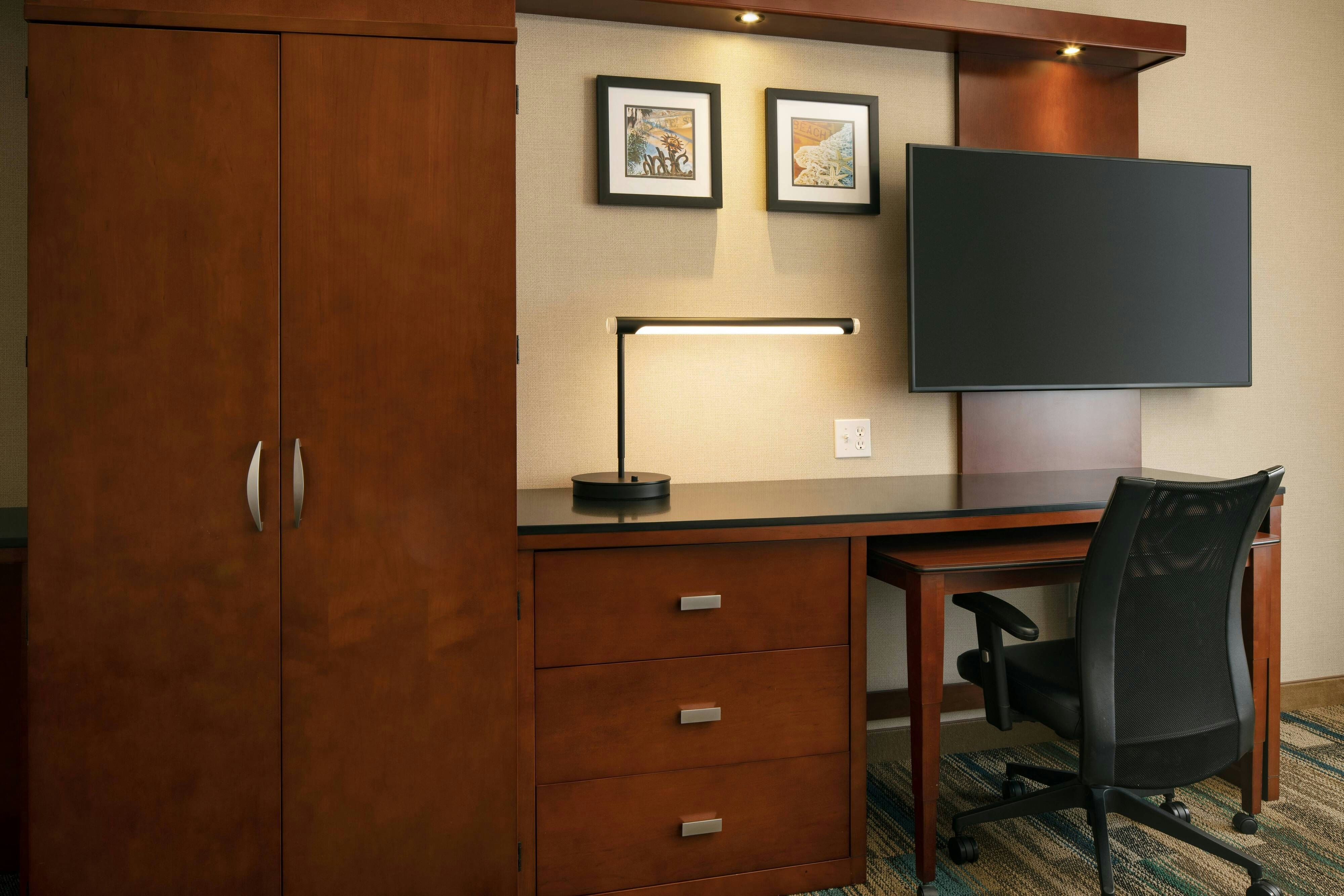 Courtyard by Marriott Santa Barbara Goleta