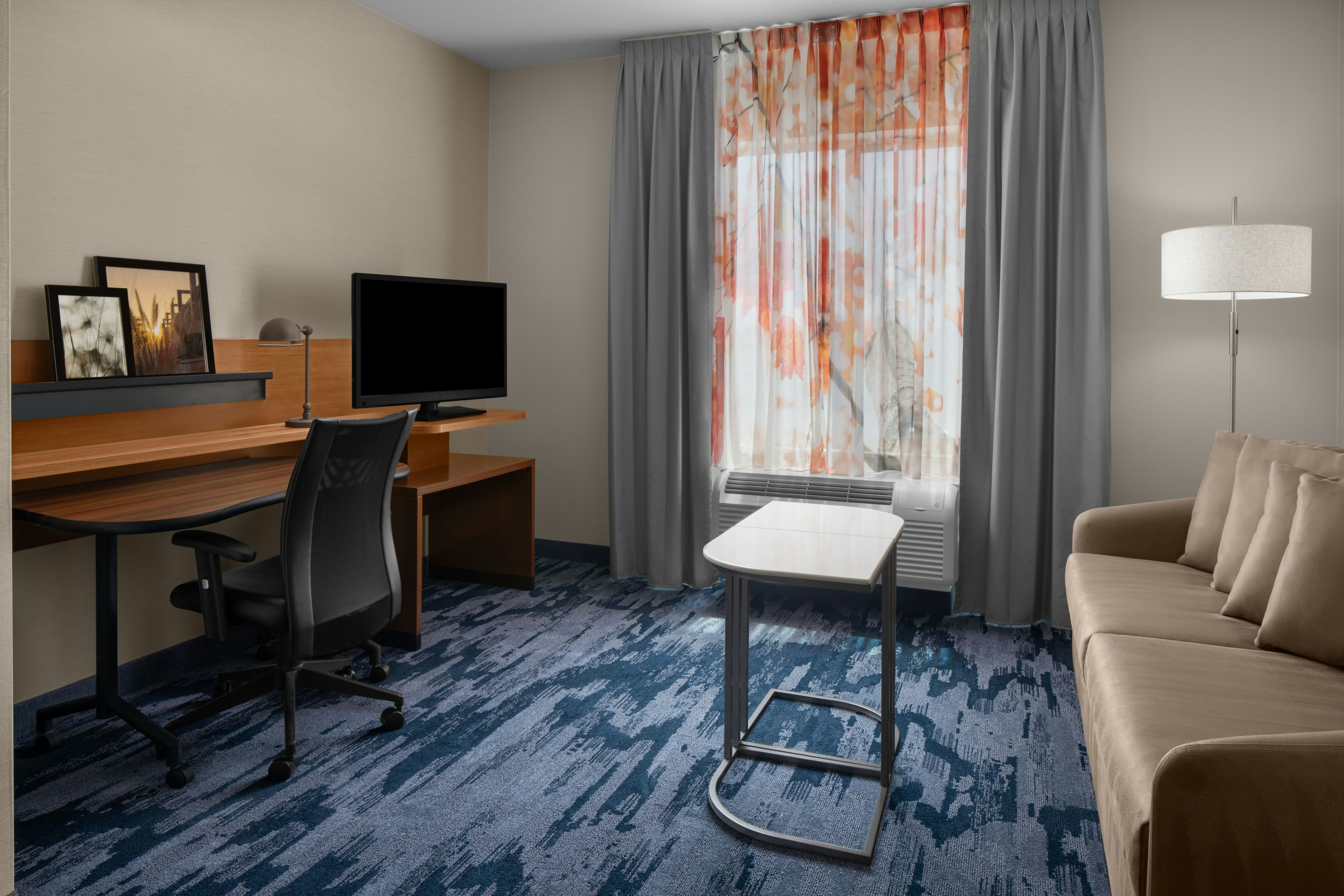 Fairfield by Marriott Inn & Suites Tustin Orange County