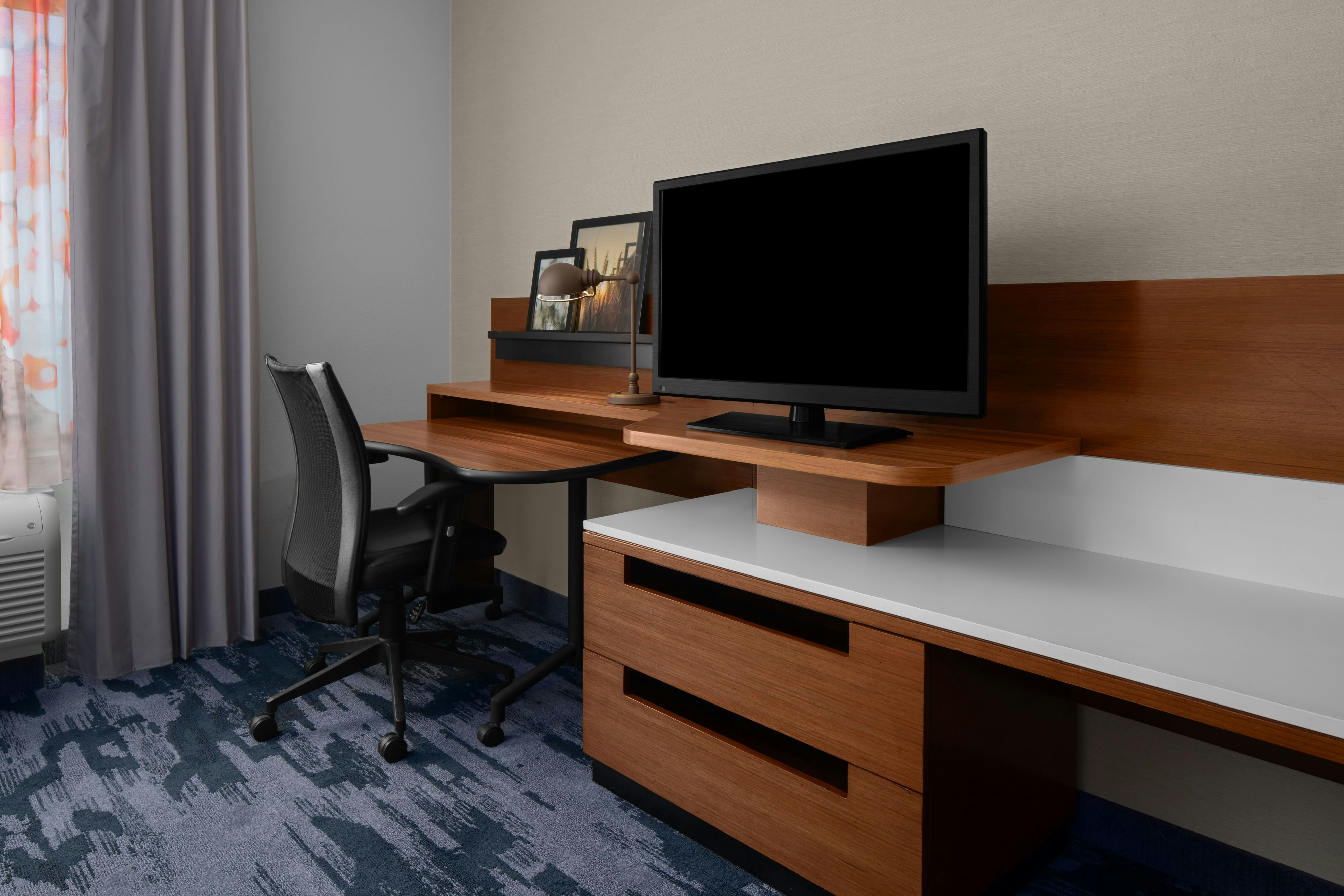 Fairfield by Marriott Inn & Suites Tustin Orange County