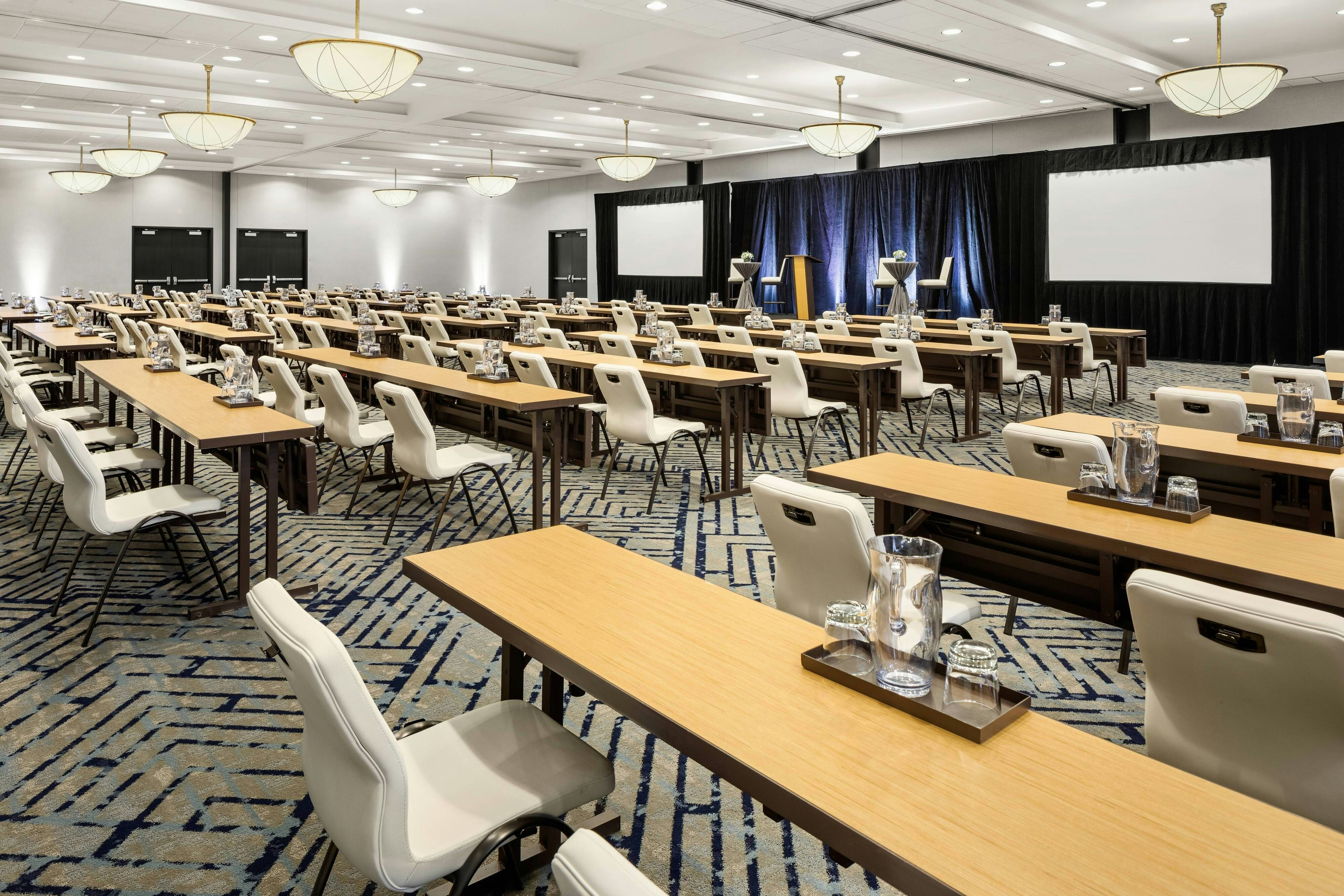 Courtyard by Marriott Minneapolis Downtown