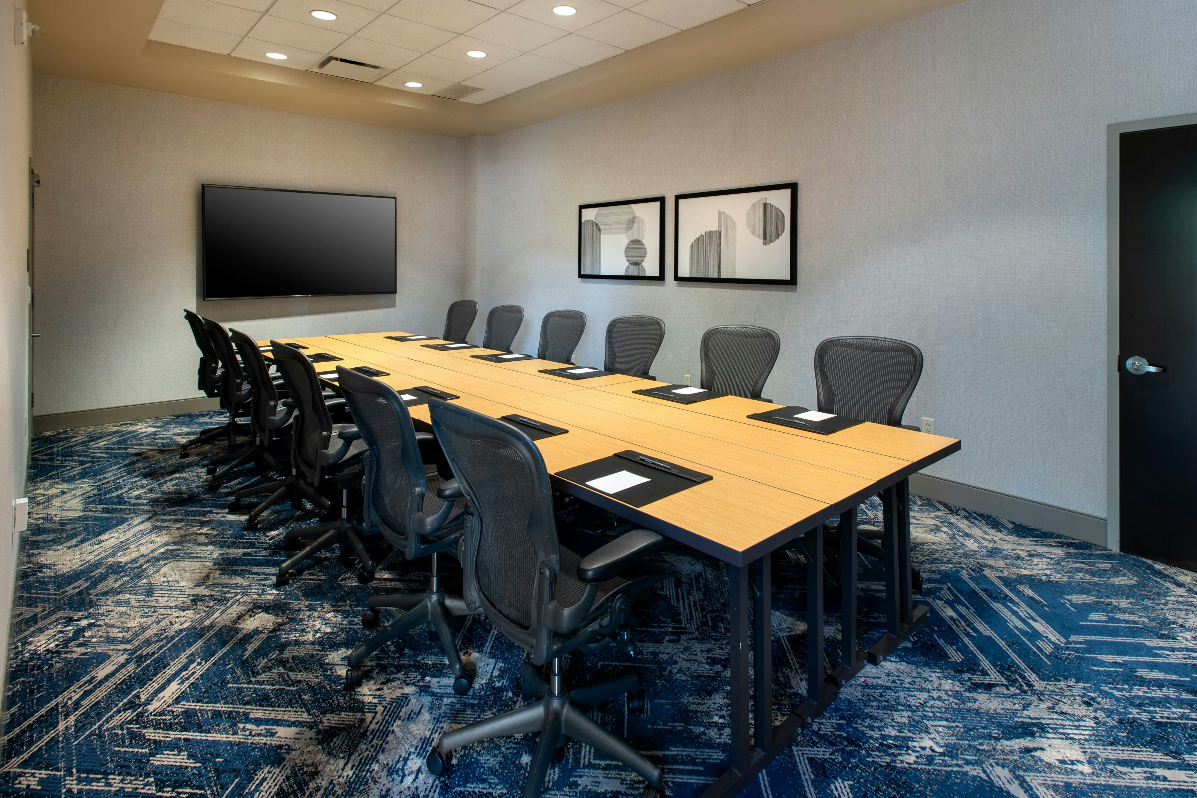 Courtyard by Marriott Philadelphia South at The Navy Yard