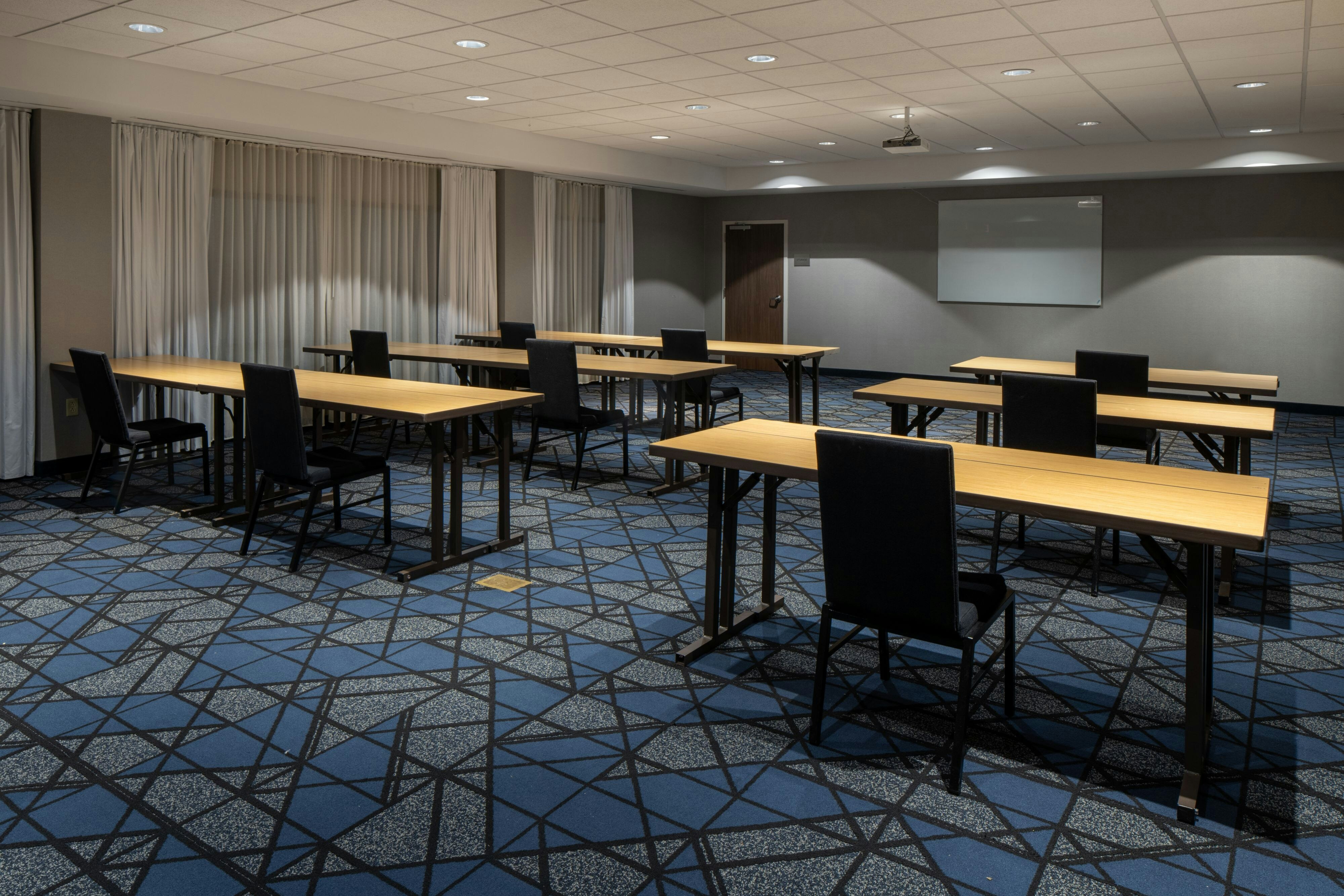 Courtyard by Marriott Jackson Airport/Pearl