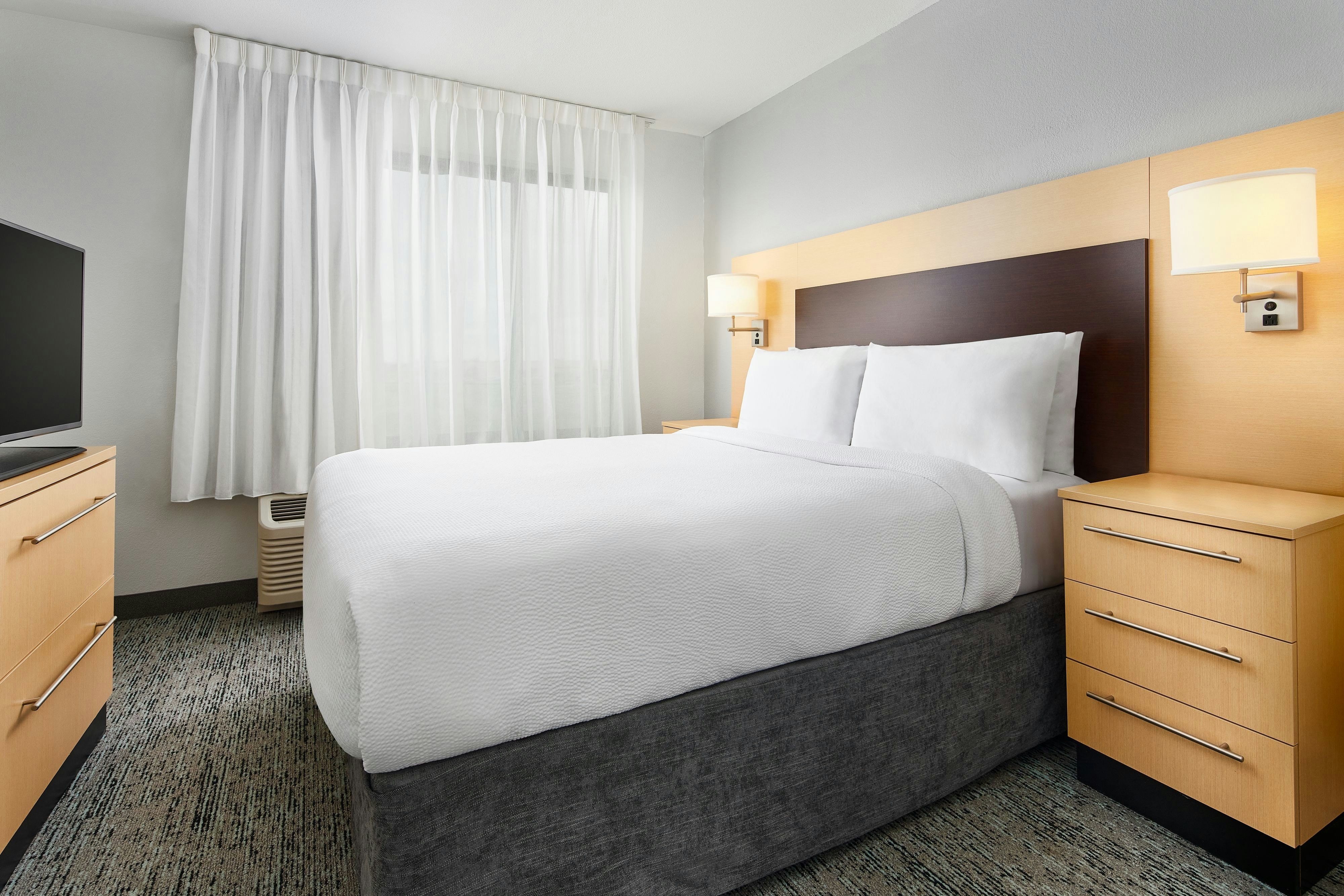 TownePlace Suites by Marriott Garden City