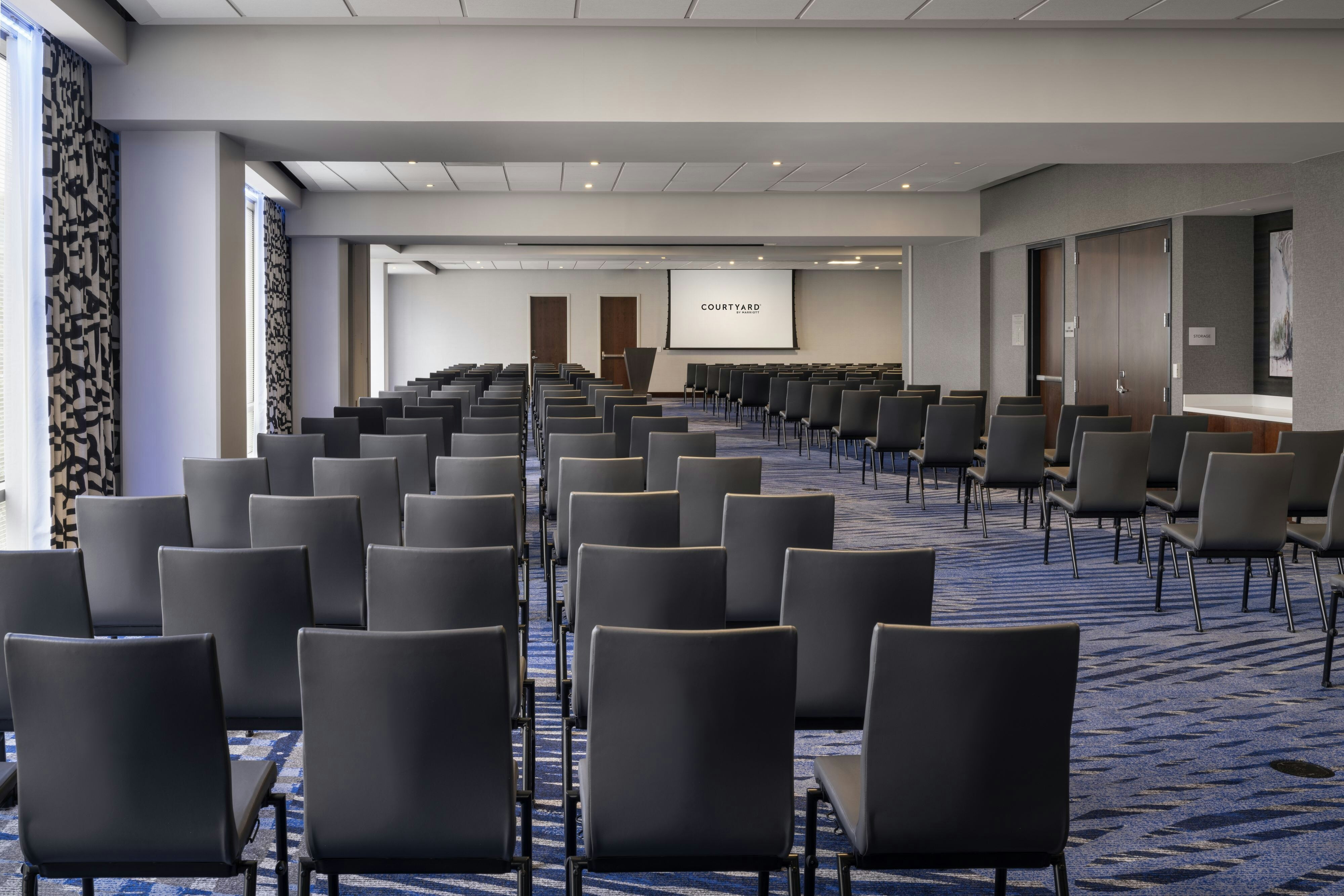 Courtyard by Marriott Los Angeles L.A. LIVE