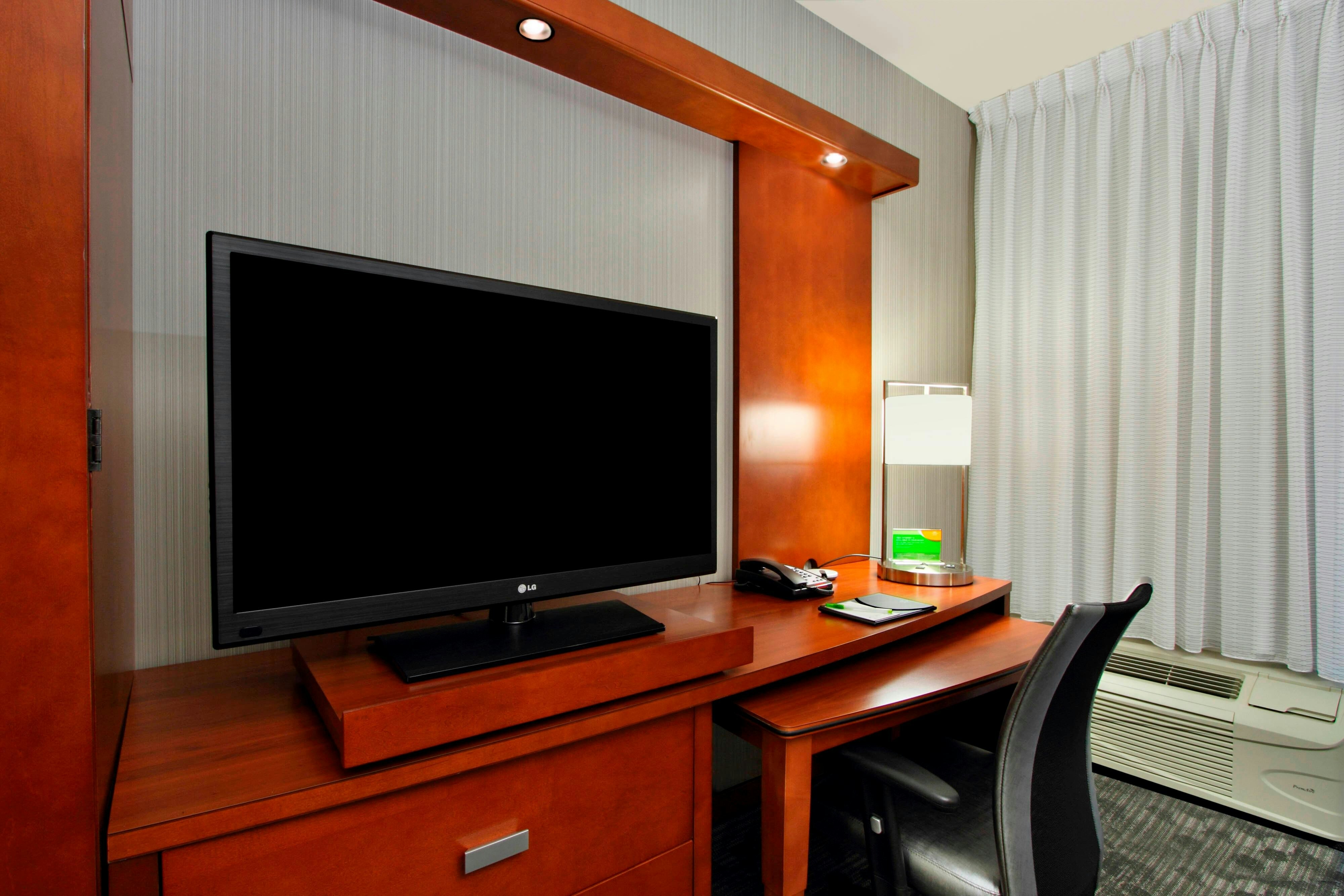 Courtyard by Marriott Victoria