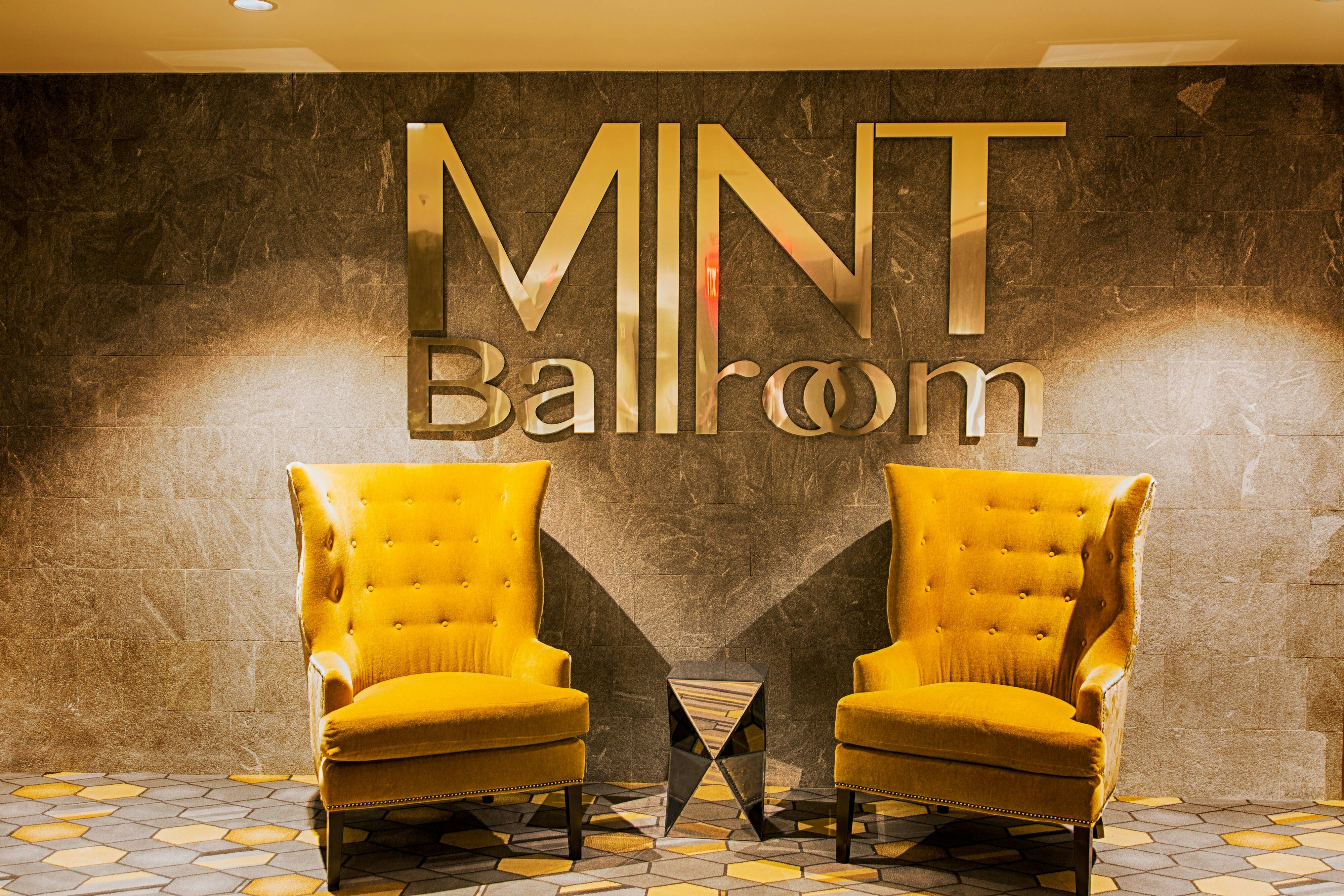 Metropolitan at The 9, Autograph Collection
