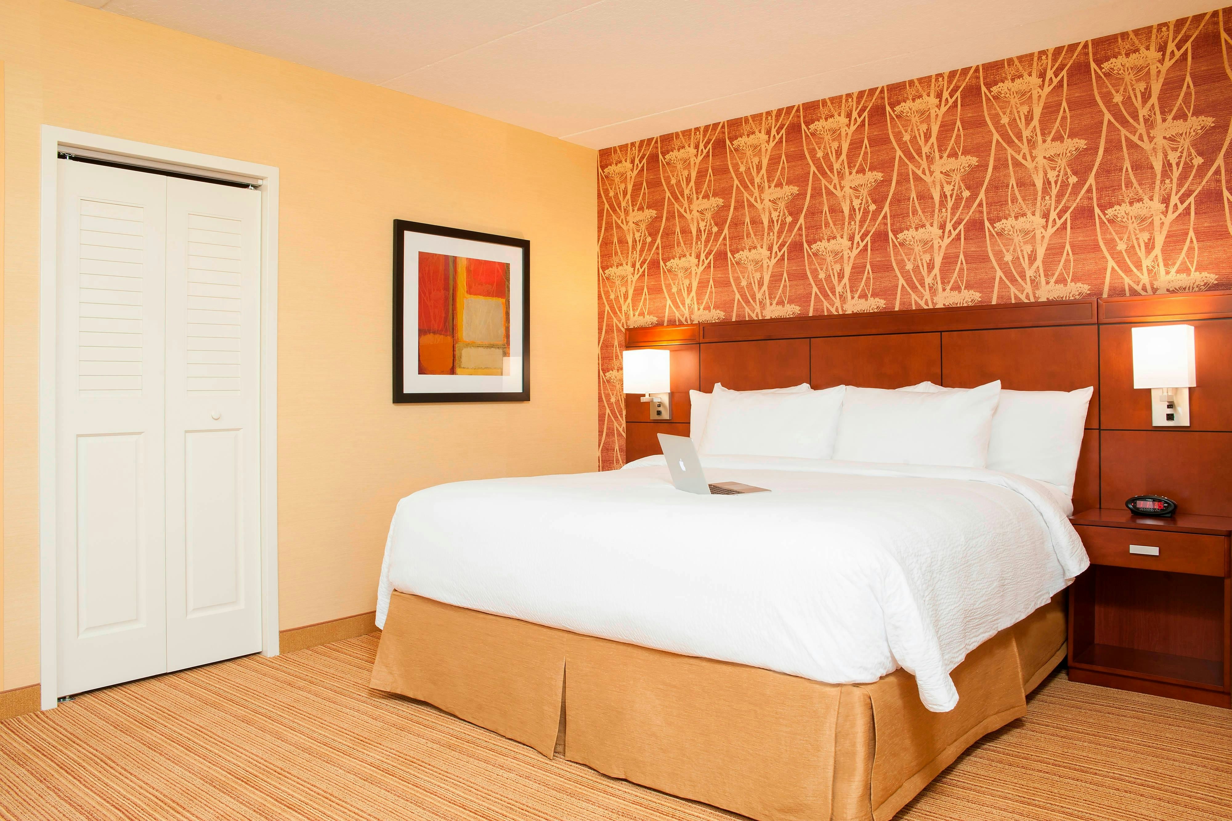 Courtyard by Marriott Peoria Downtown