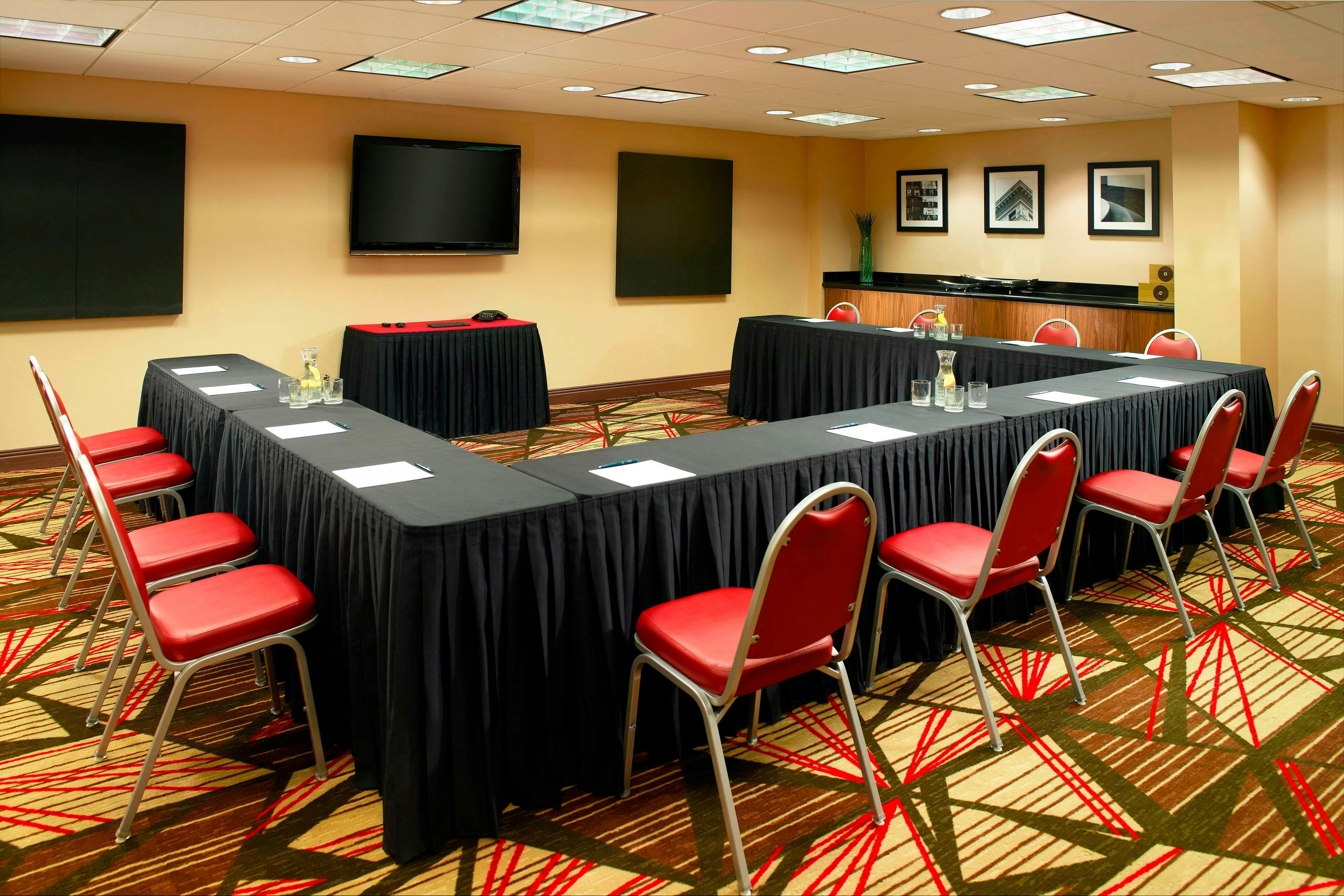 Four Points by Sheraton Nashville Airport