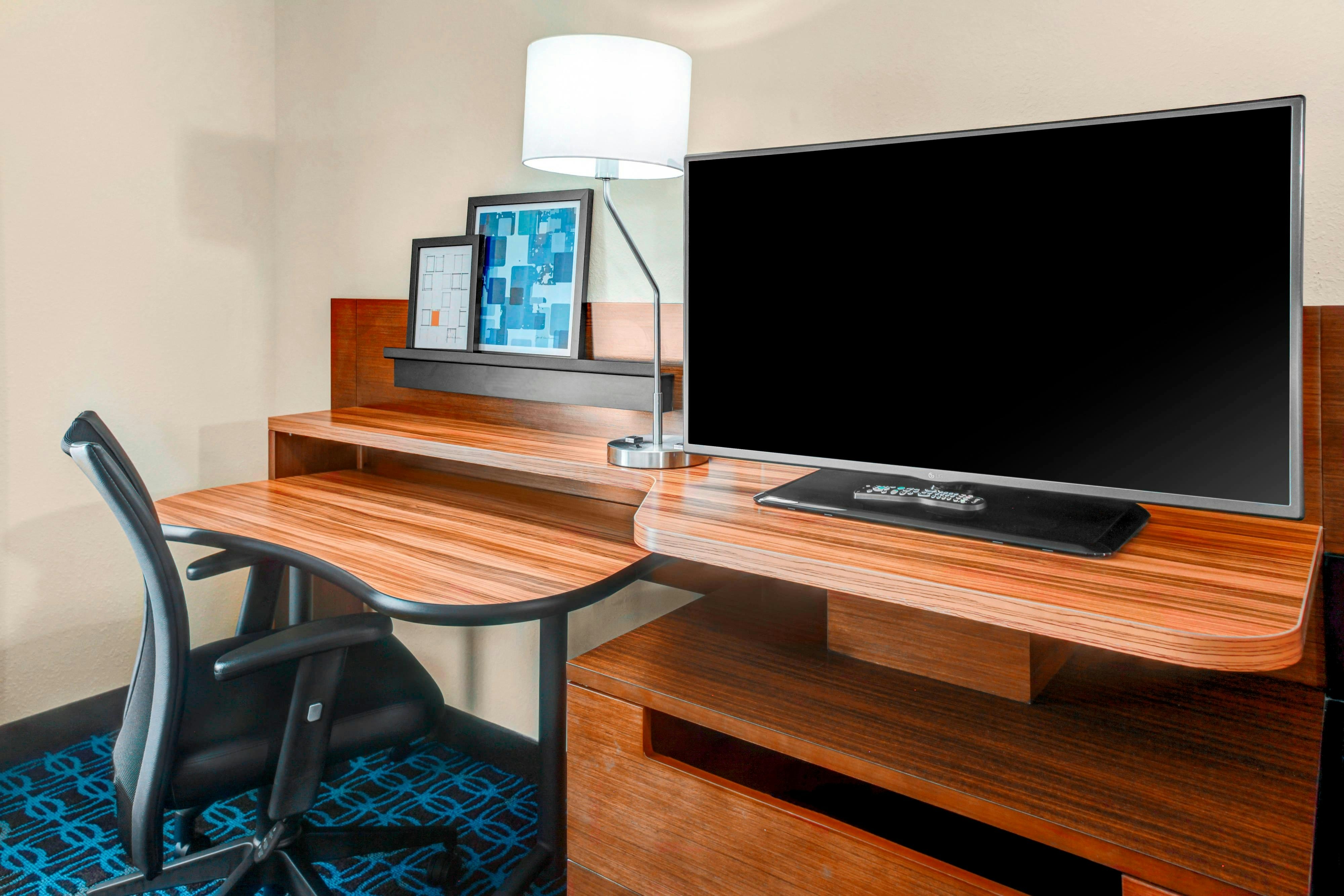 Fairfield by Marriott Inn & Suites Cape Cod Hyannis
