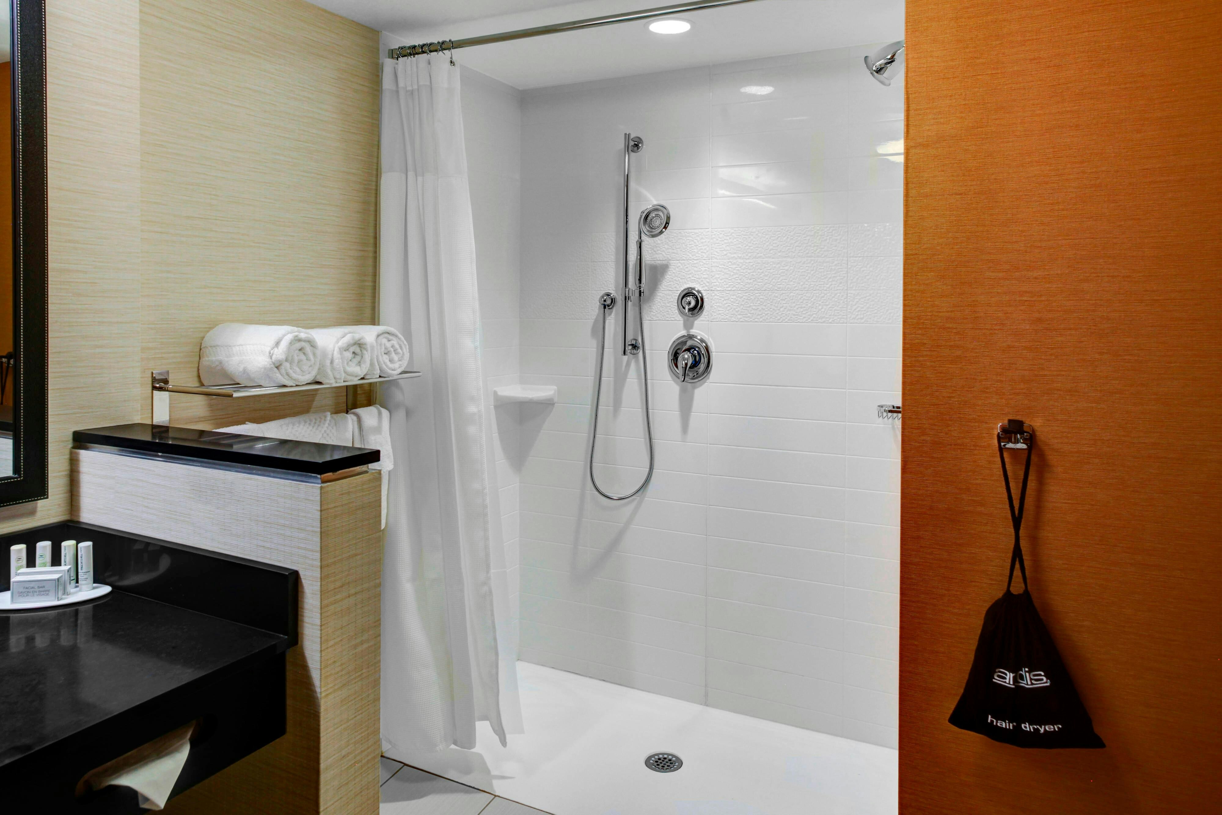 Fairfield by Marriott Inn & Suites Cape Cod Hyannis