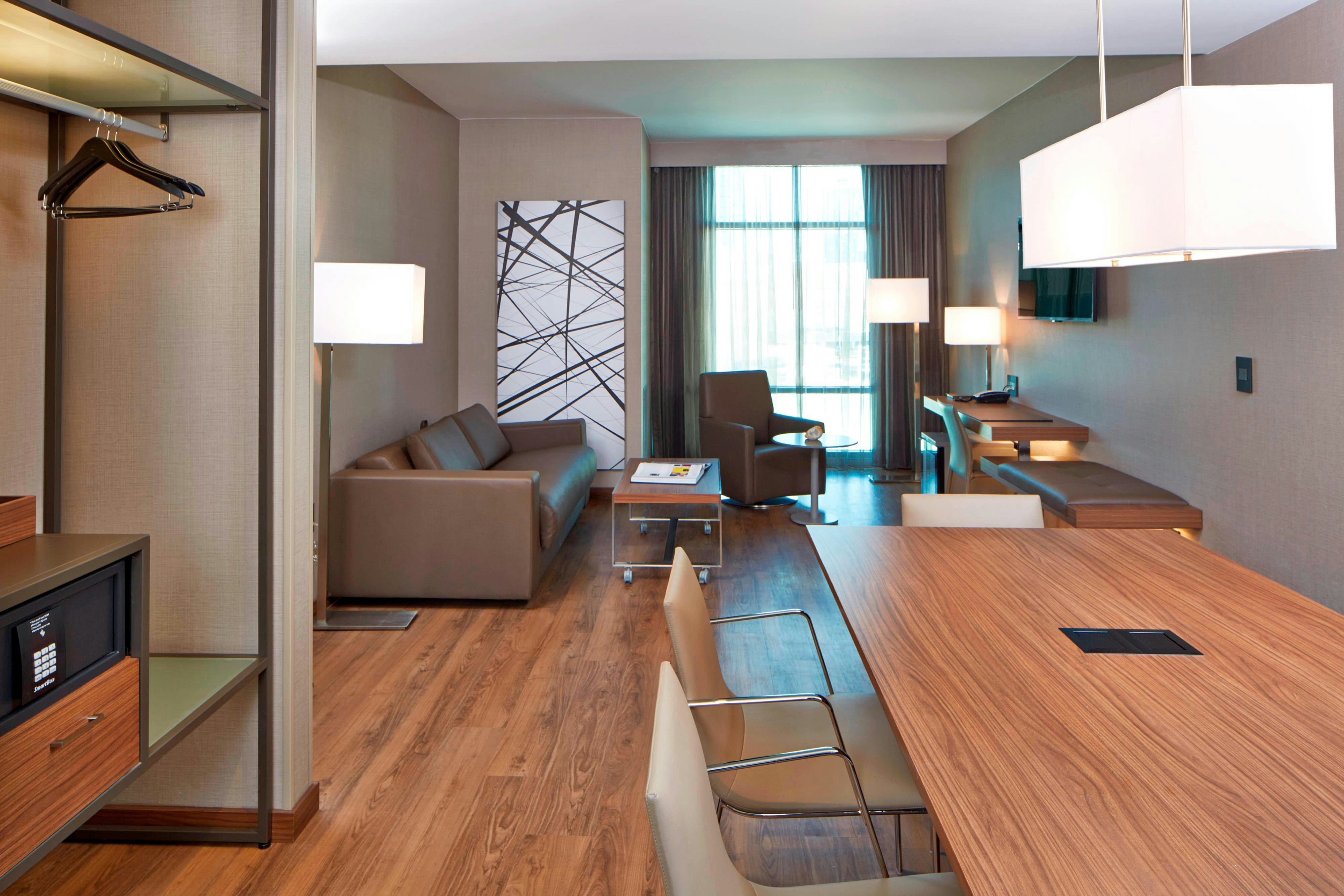 AC Hotel Atlanta Buckhead at Phipps Plaza