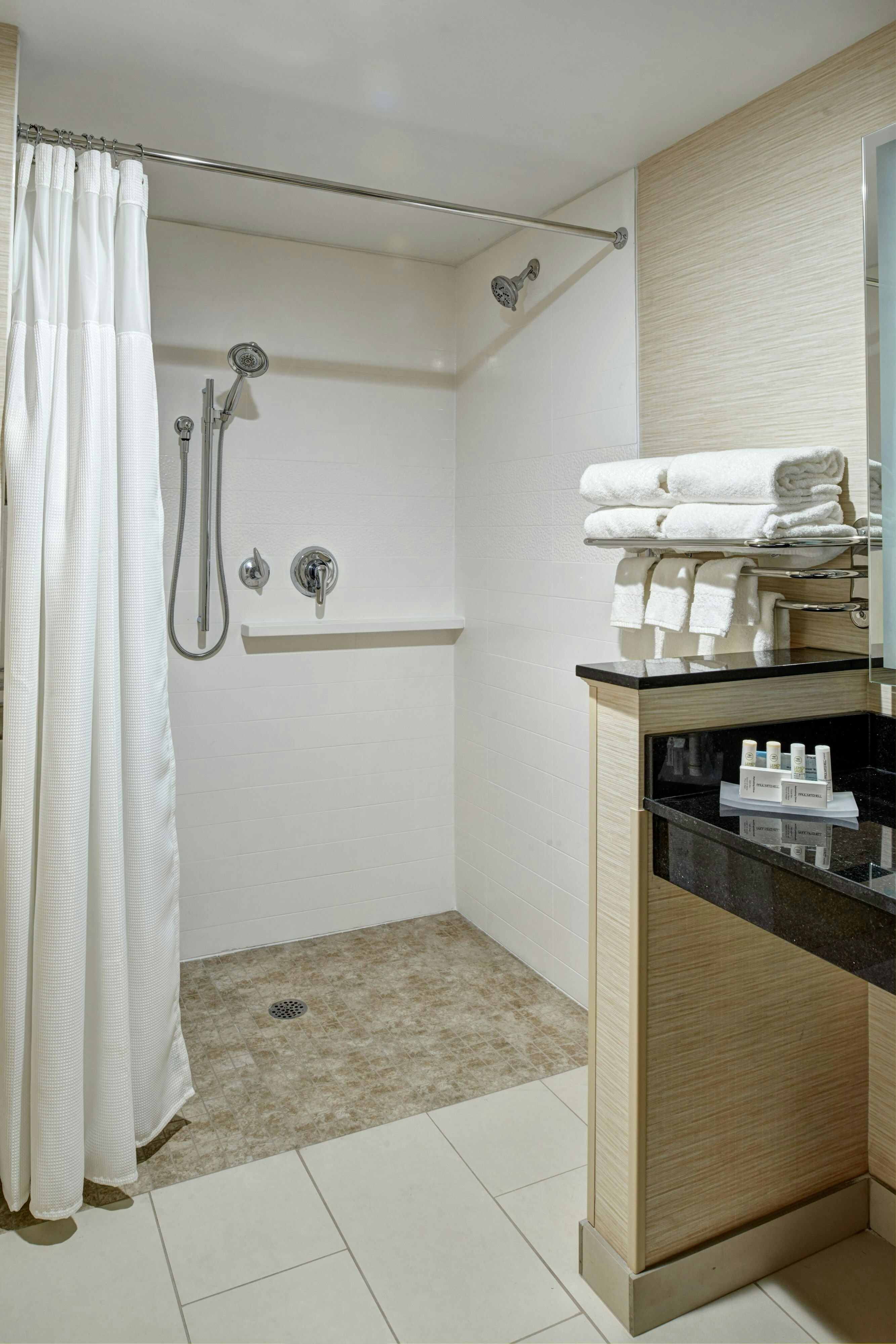 Fairfield by Marriott Inn & Suites Detroit Troy