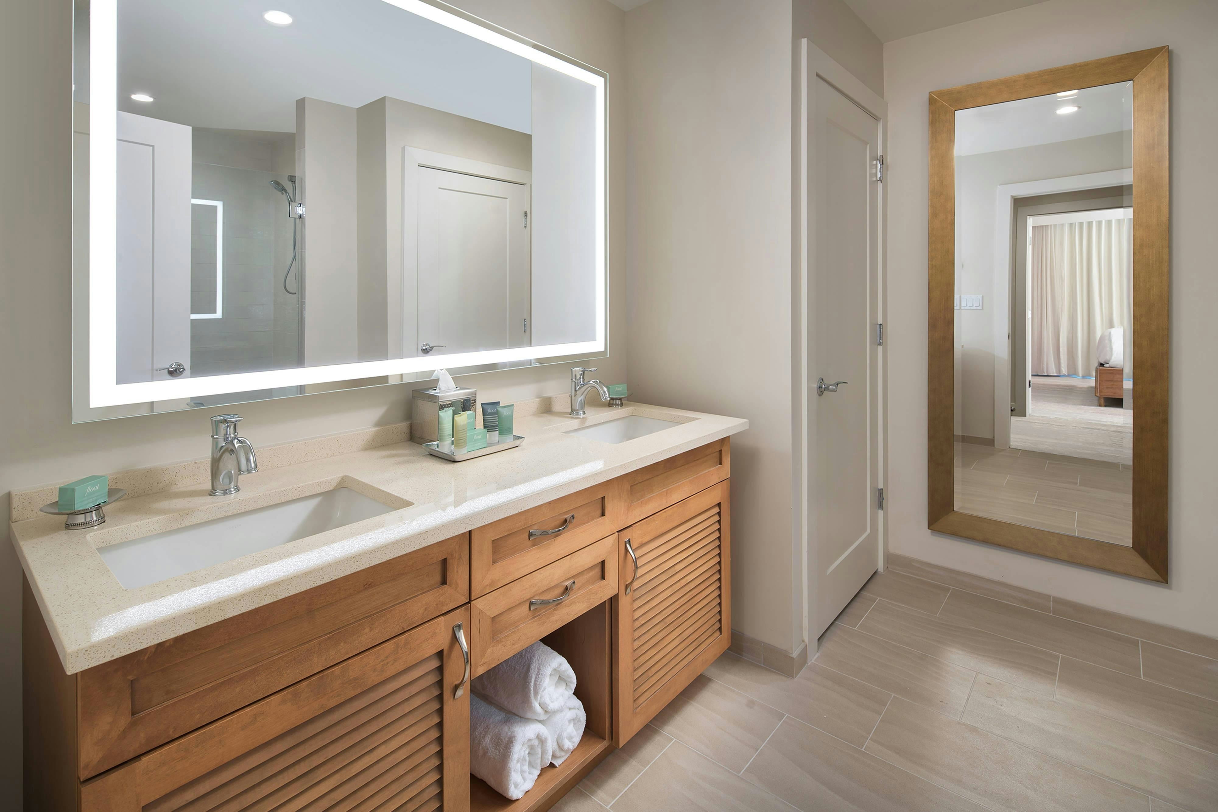 Waterline Villas & Marina, Autograph Collection
