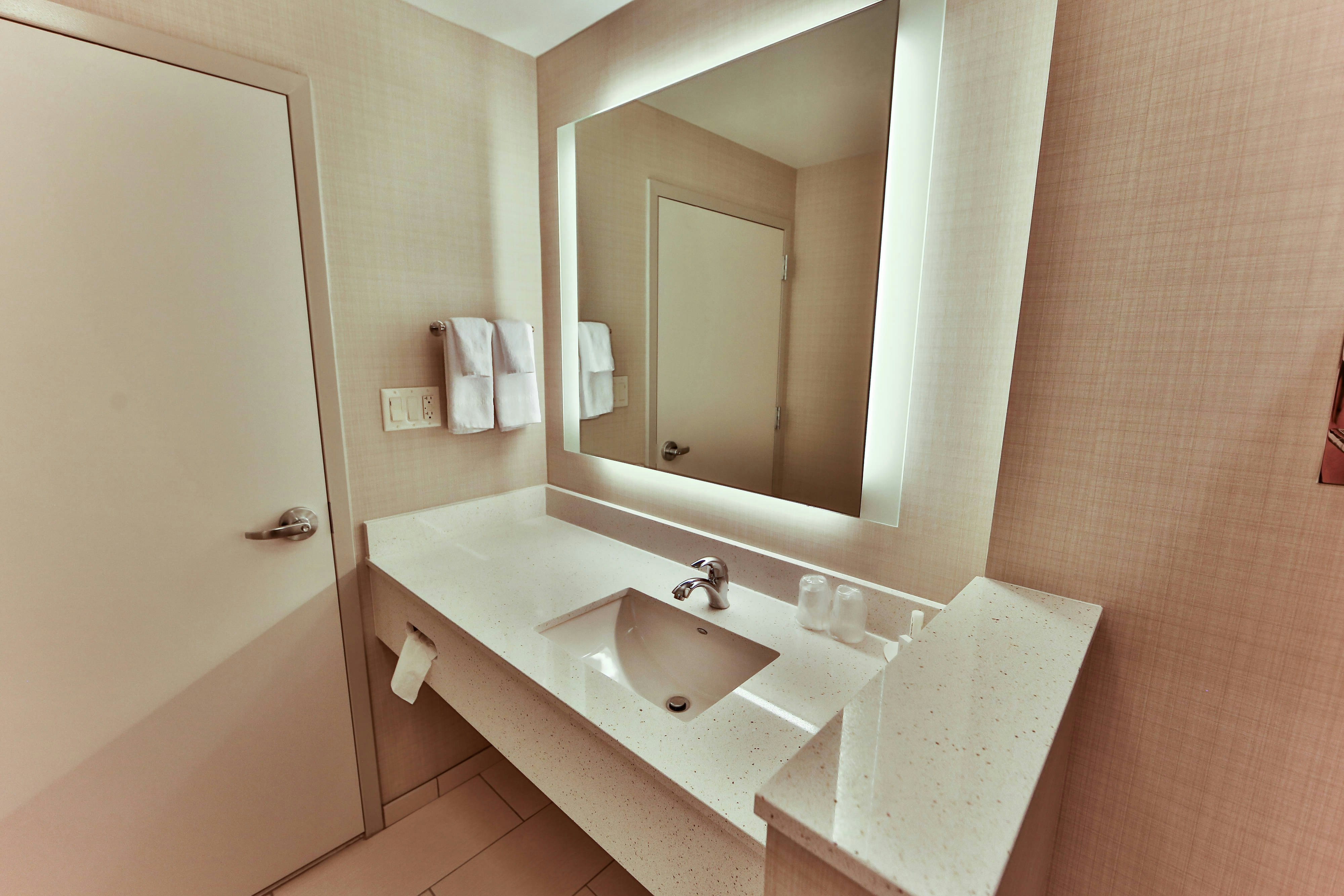 Fairfield by Marriott Inn & Suites Savannah Midtown