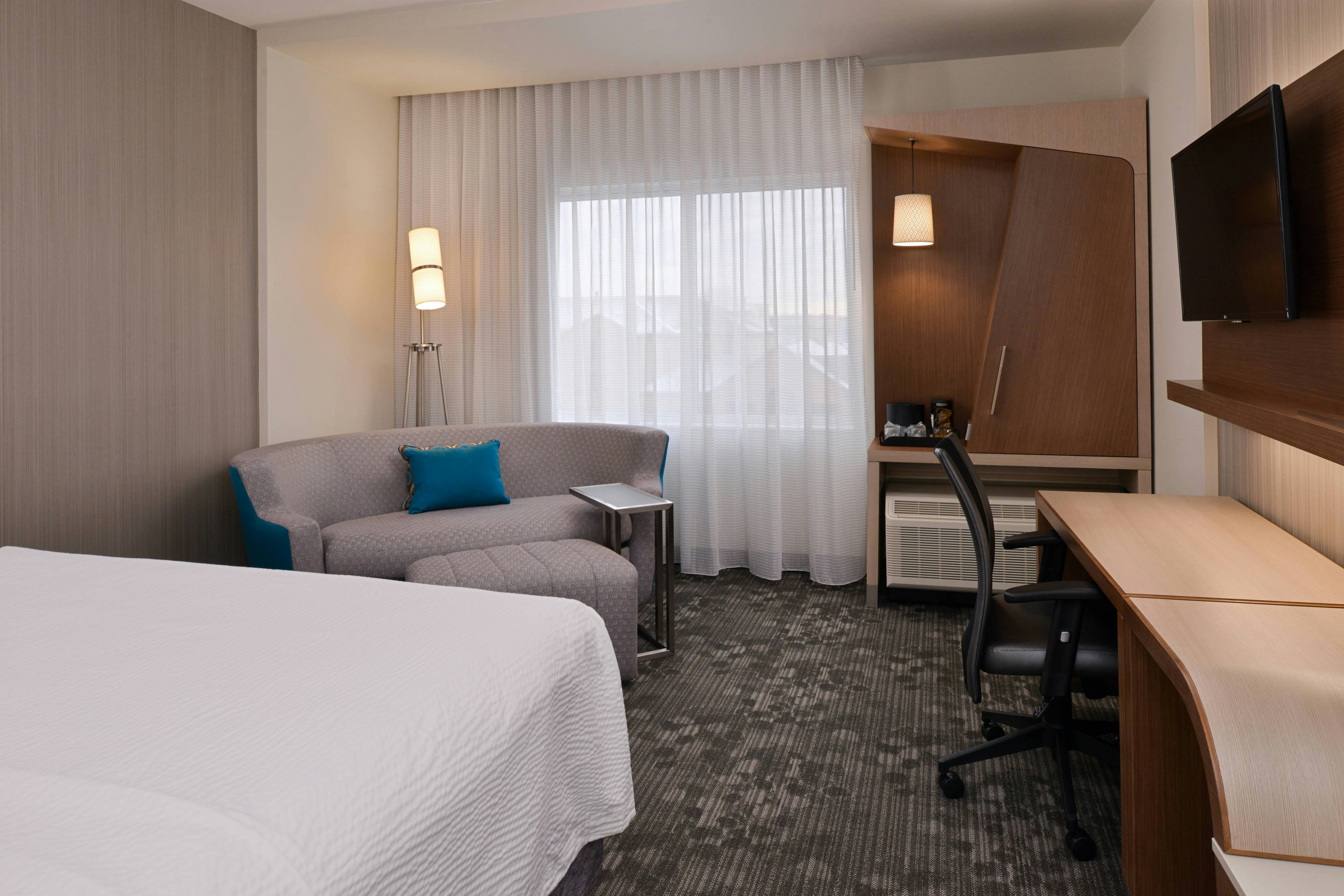 Courtyard by Marriott Toledo North