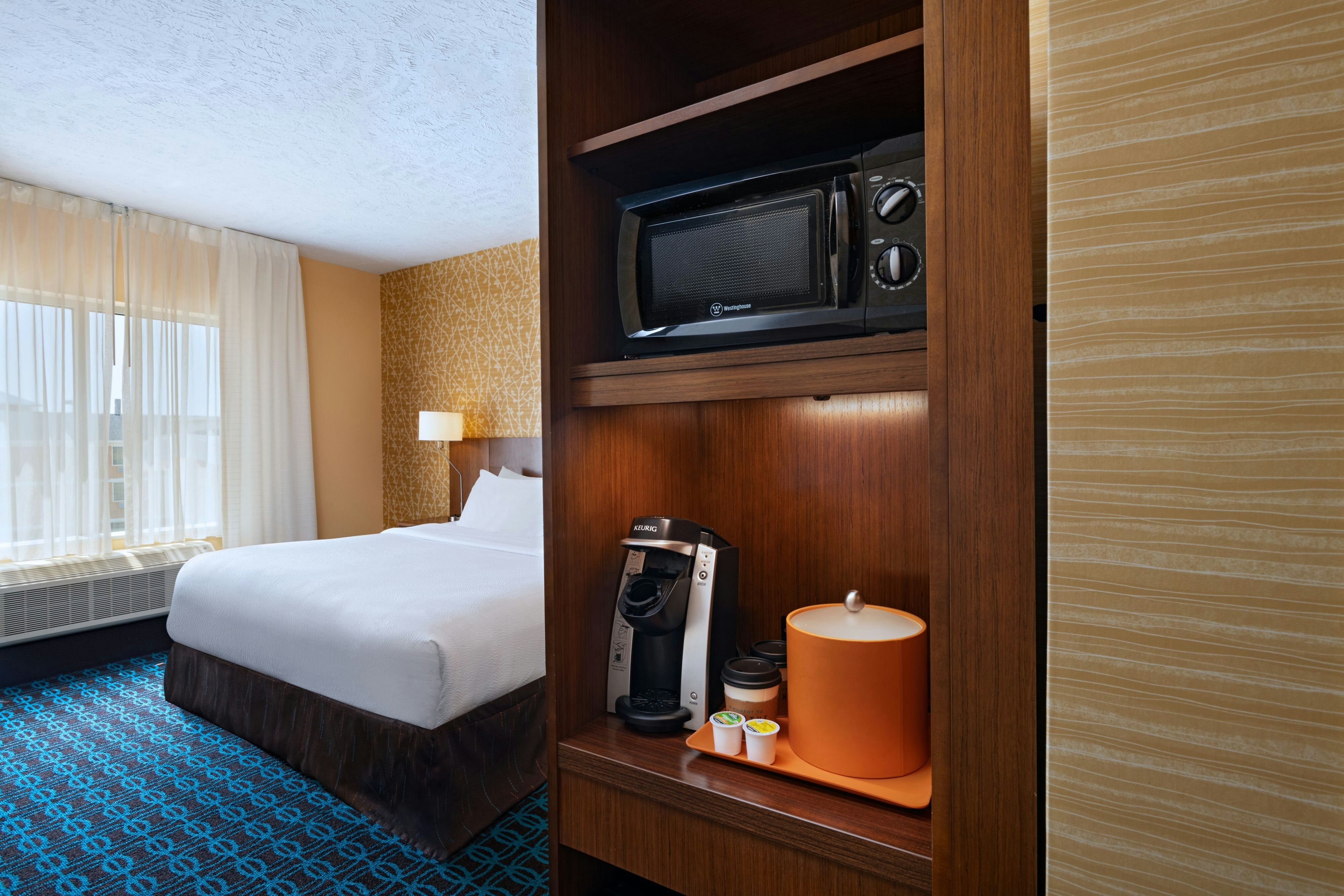 Fairfield by Marriott Inn & Suites Lincoln Airport