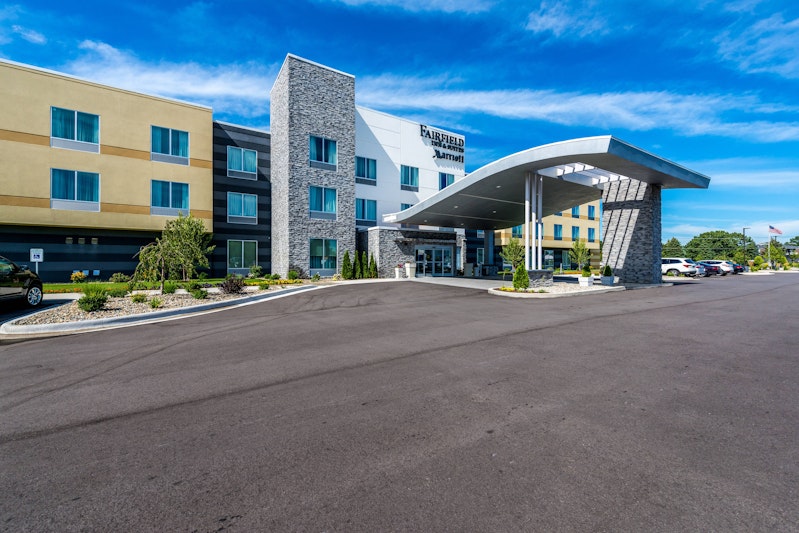 Fairfield by Marriott Inn & Suites St. Joseph Stevensville
