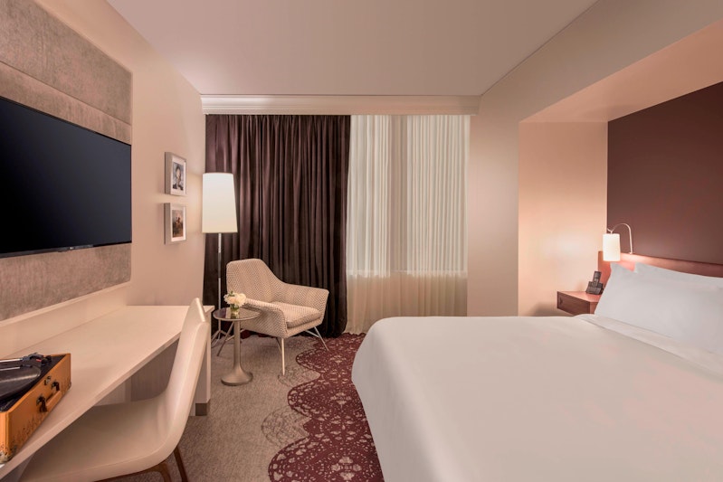 The Elizabeth Hotel, Autograph Collection