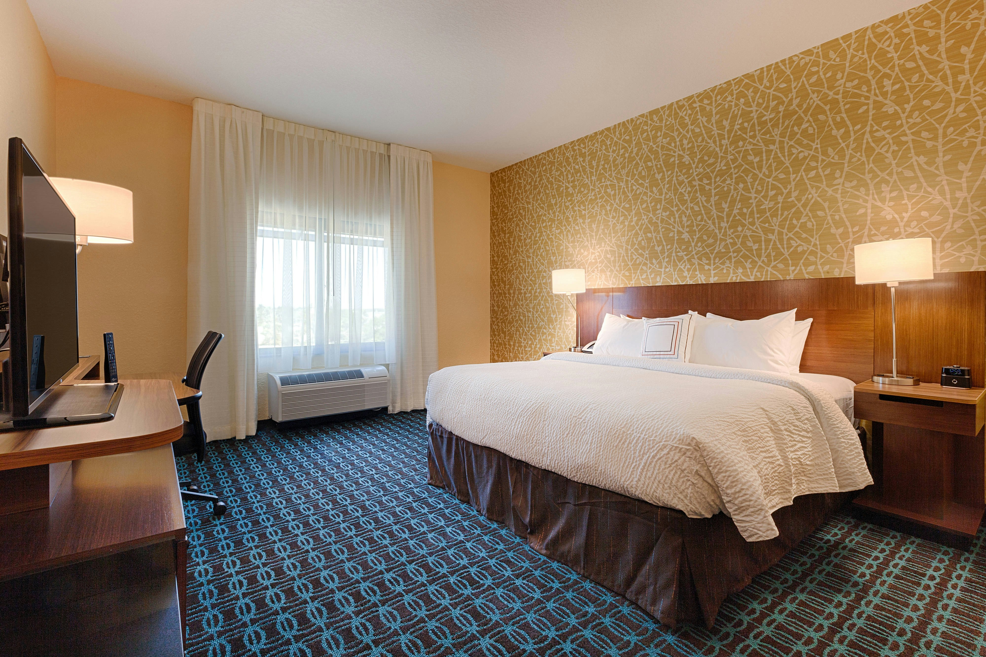 Fairfield by Marriott Inn & Suites Clearwater Beach