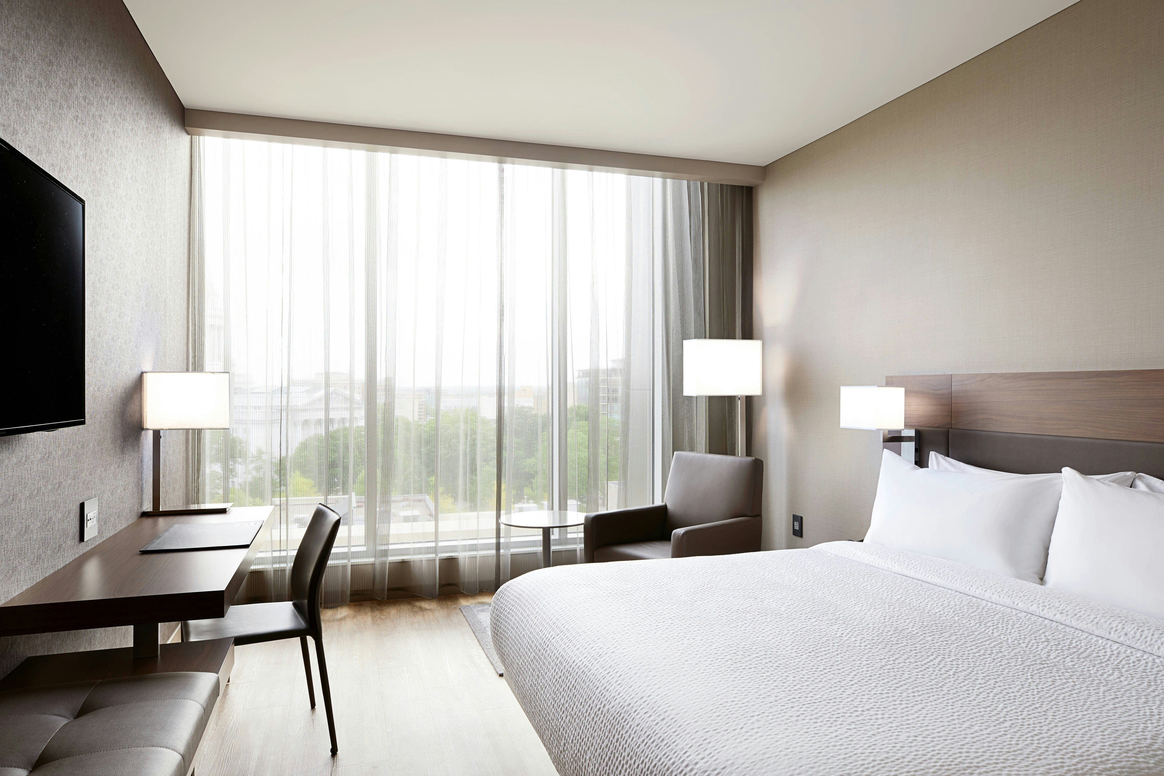 AC Hotel Madison Downtown