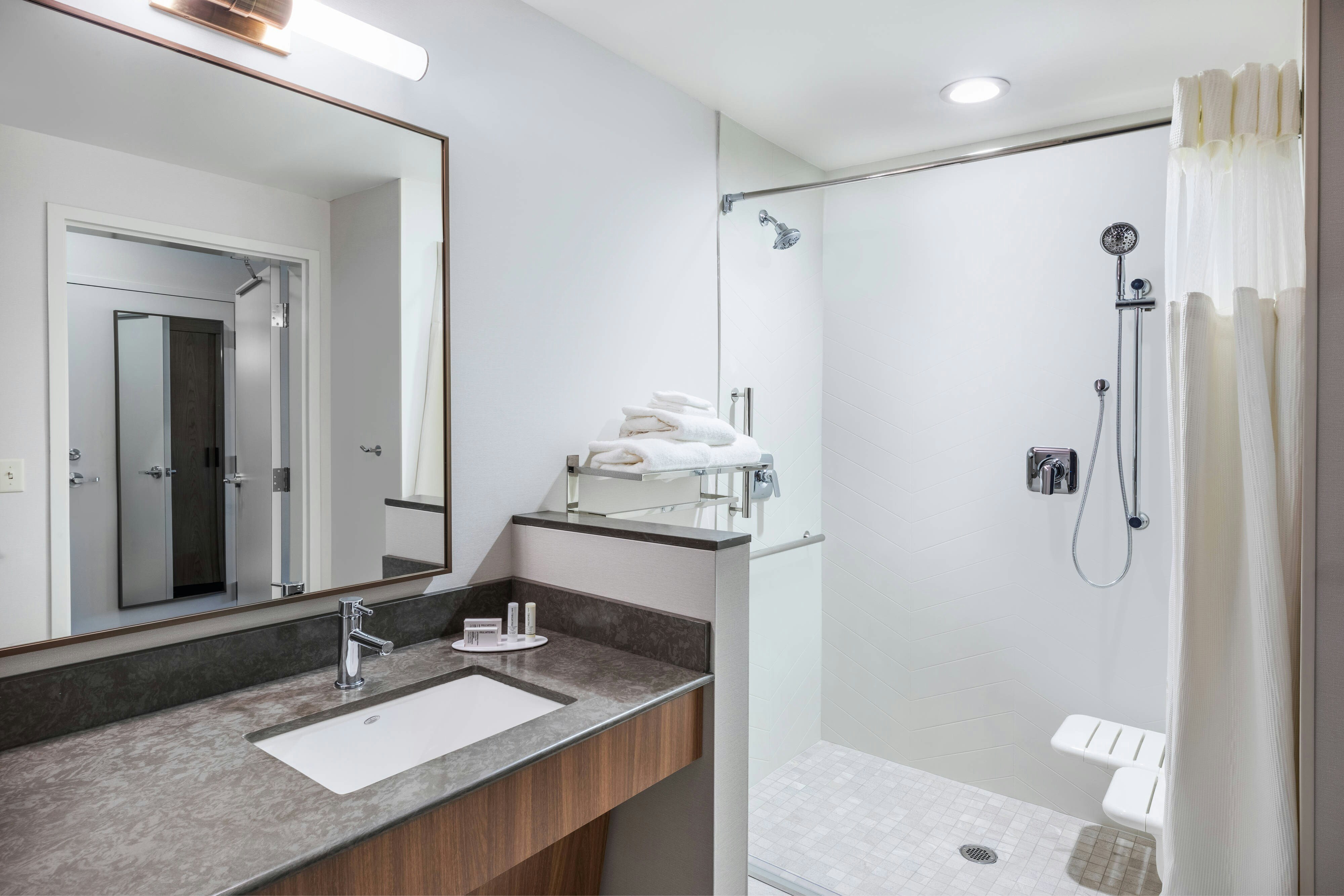Fairfield by Marriott Inn & Suites Houston Memorial City Area