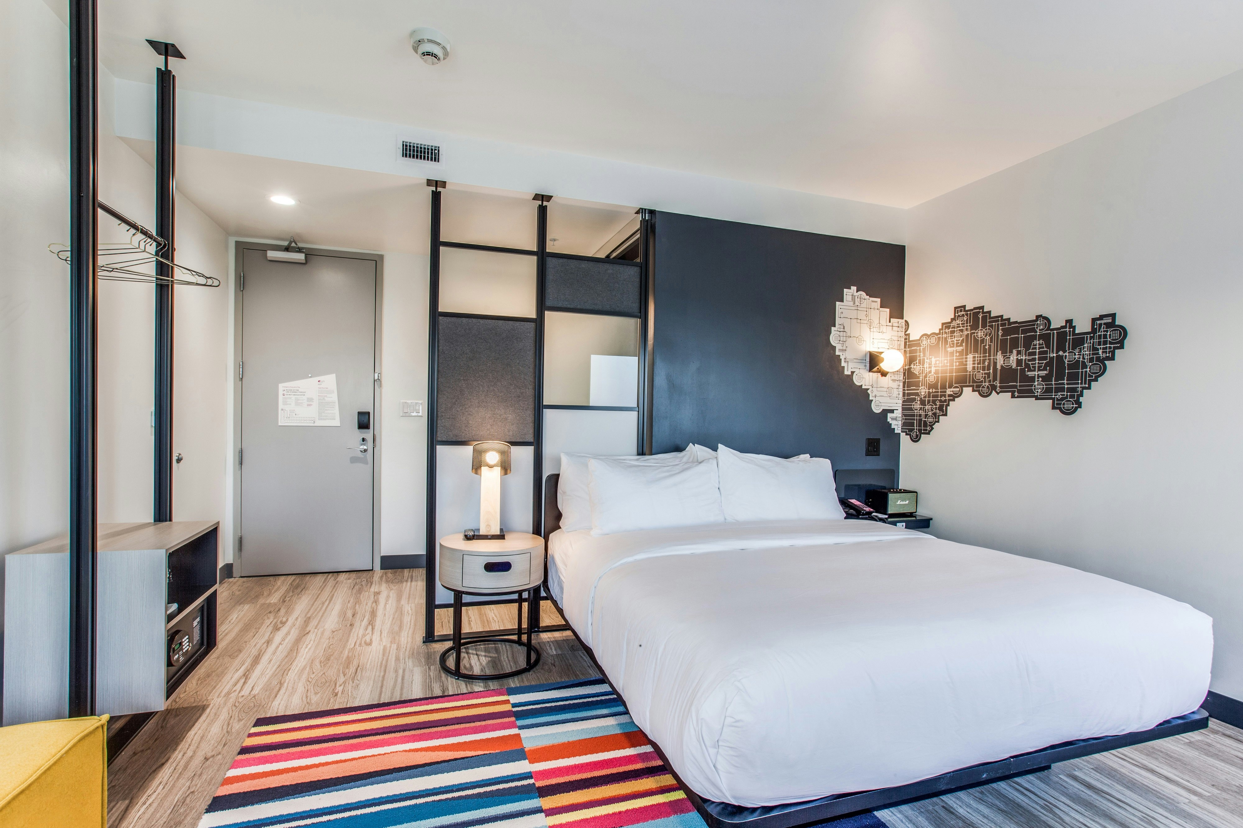 Aloft Dallas Arlington Entertainment District