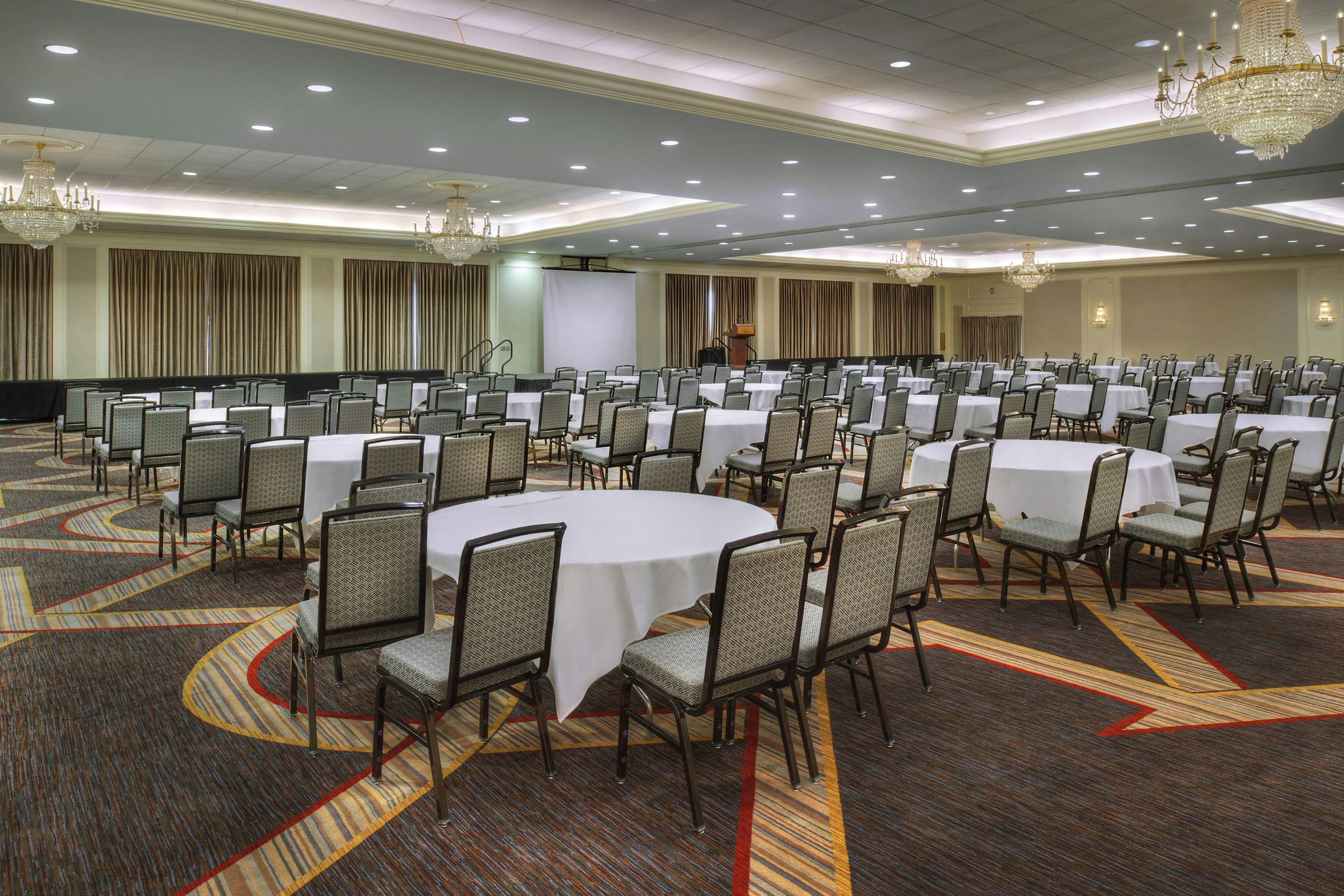Sheraton Westport Chalet Hotel St. Louis