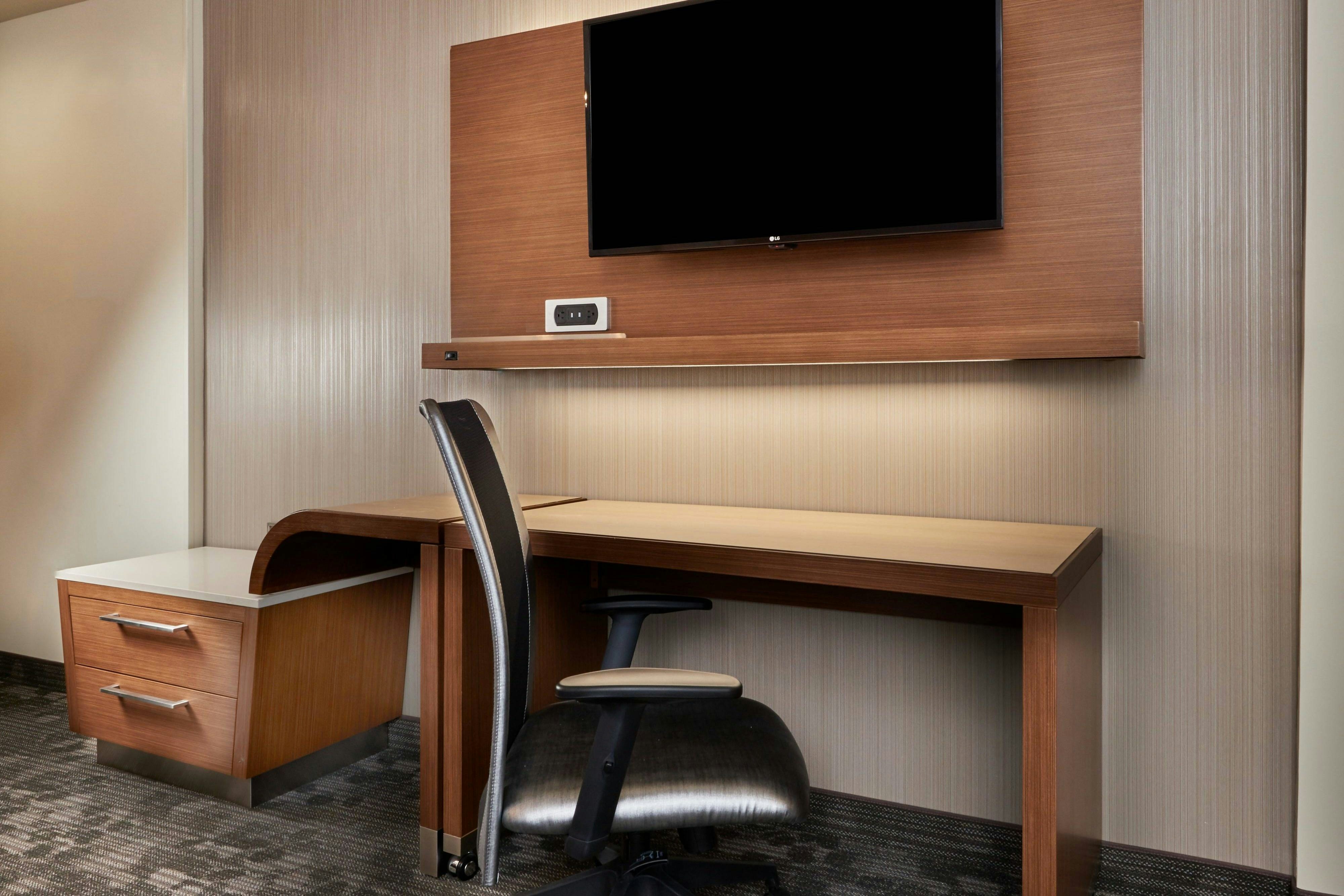 Courtyard by Marriott Rome Riverwalk