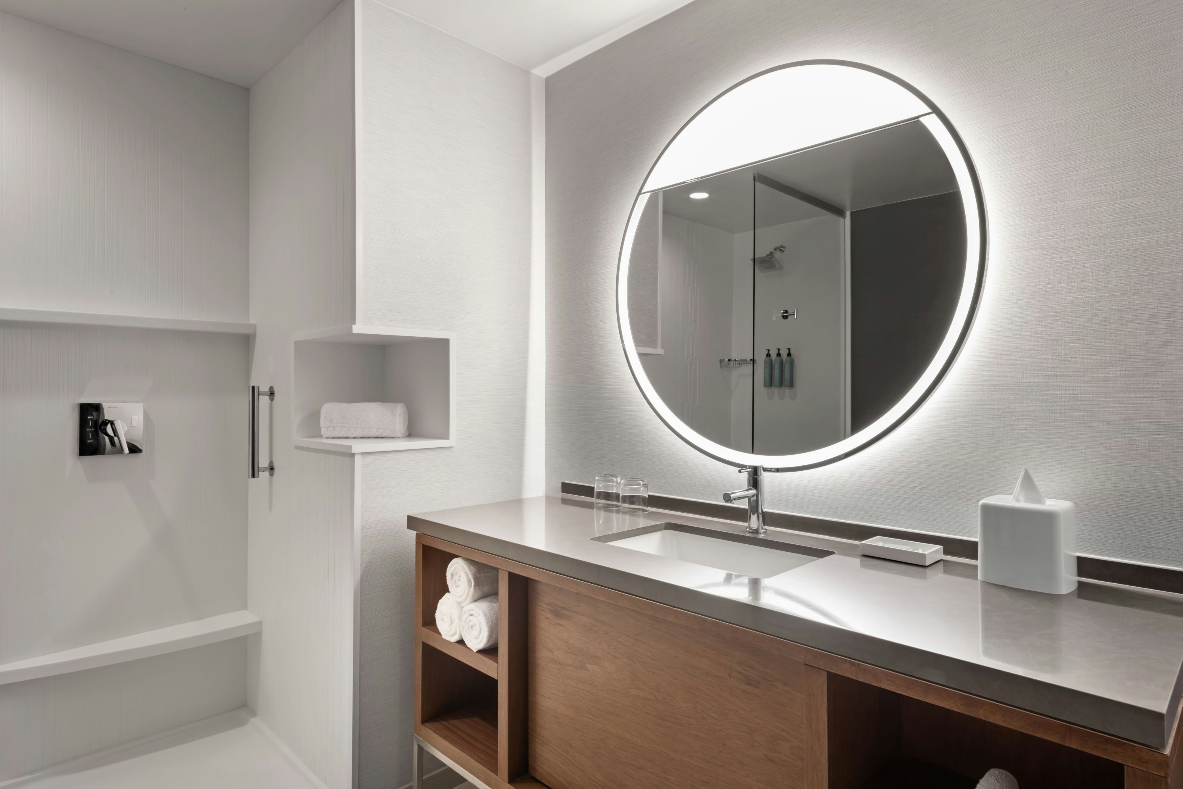 Courtyard by Marriott Marina del Rey