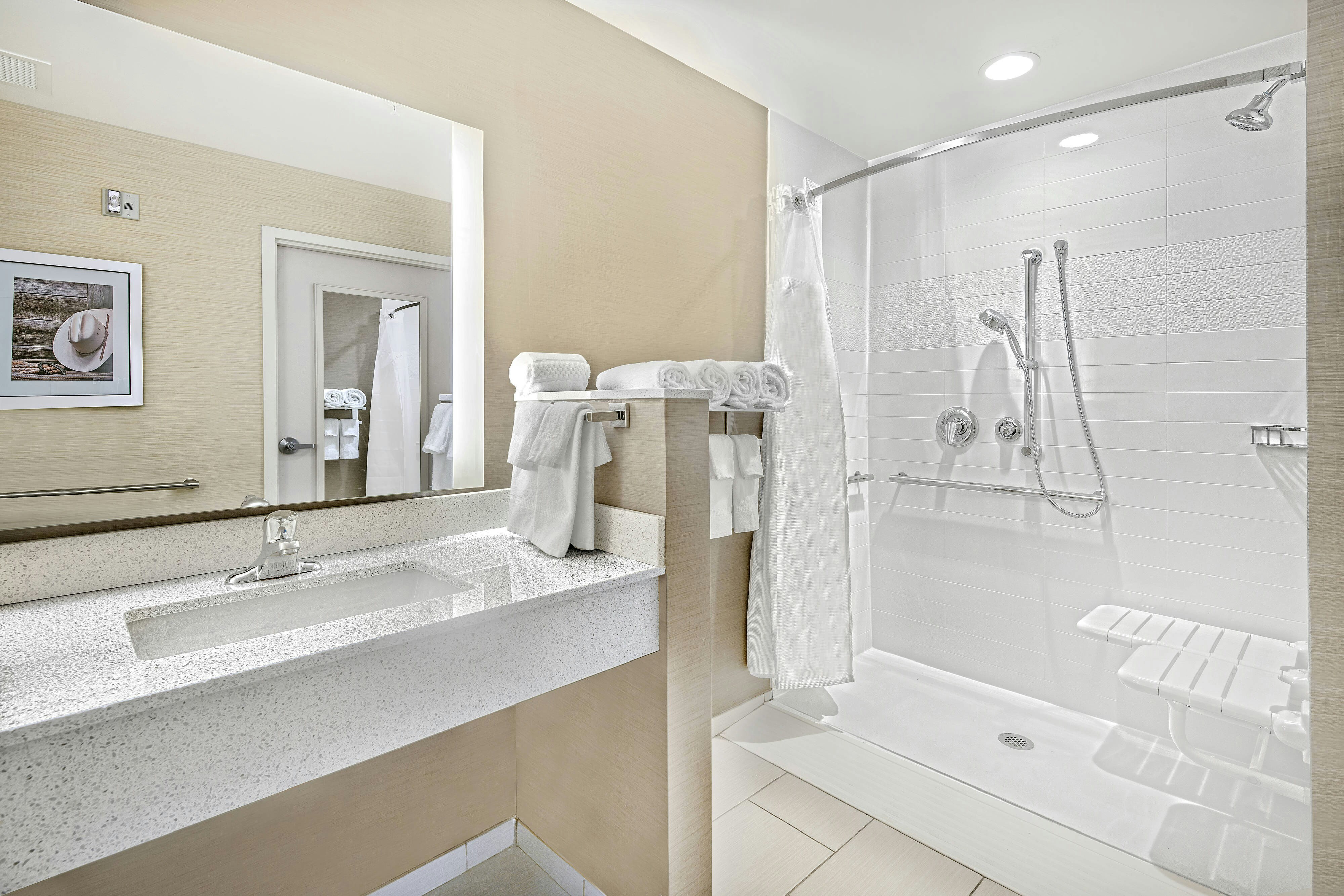 Fairfield by Marriott Inn & Suites Van Canton Area