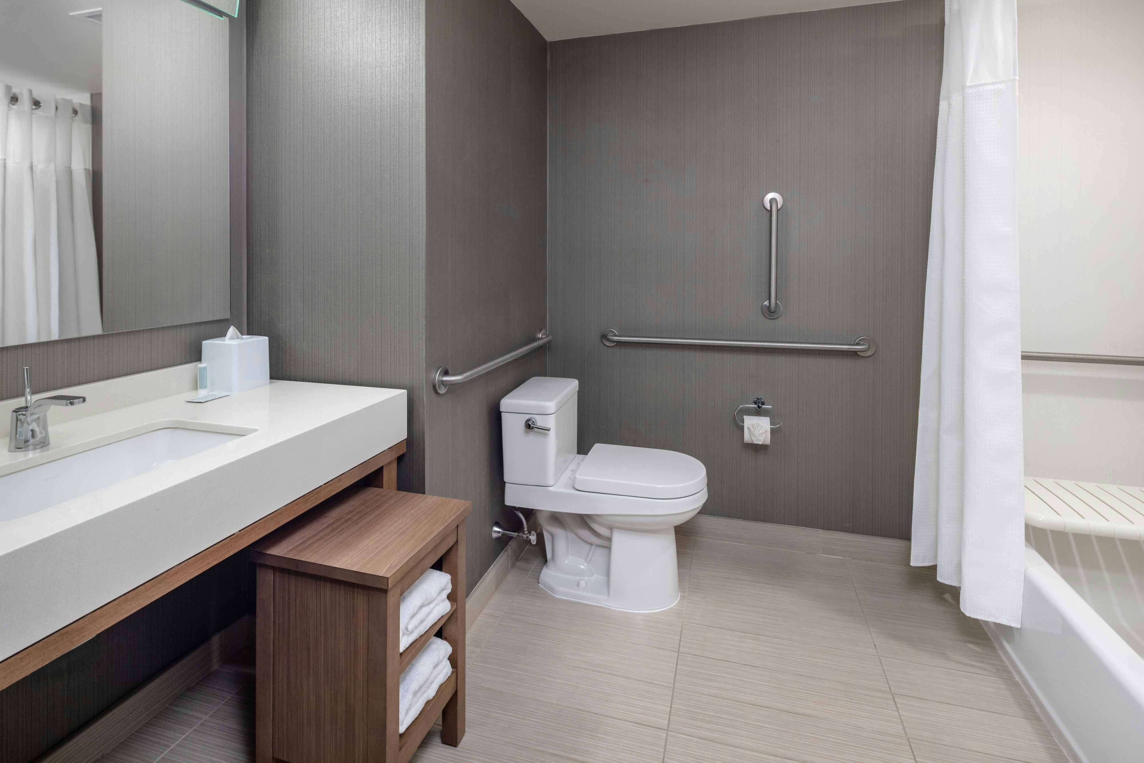 Courtyard by Marriott Lenox Berkshires