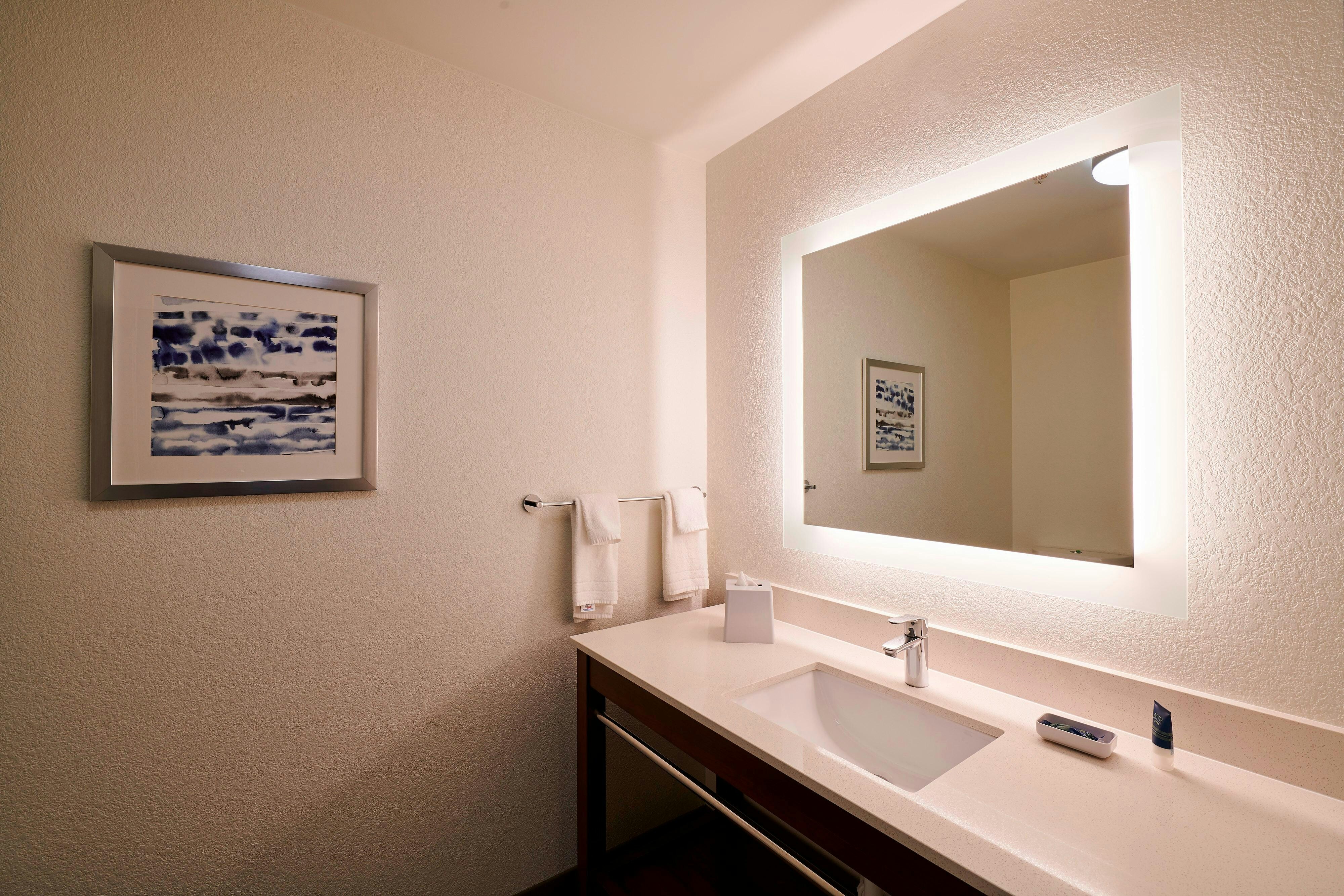Four Points by Sheraton Cleveland-Eastlake