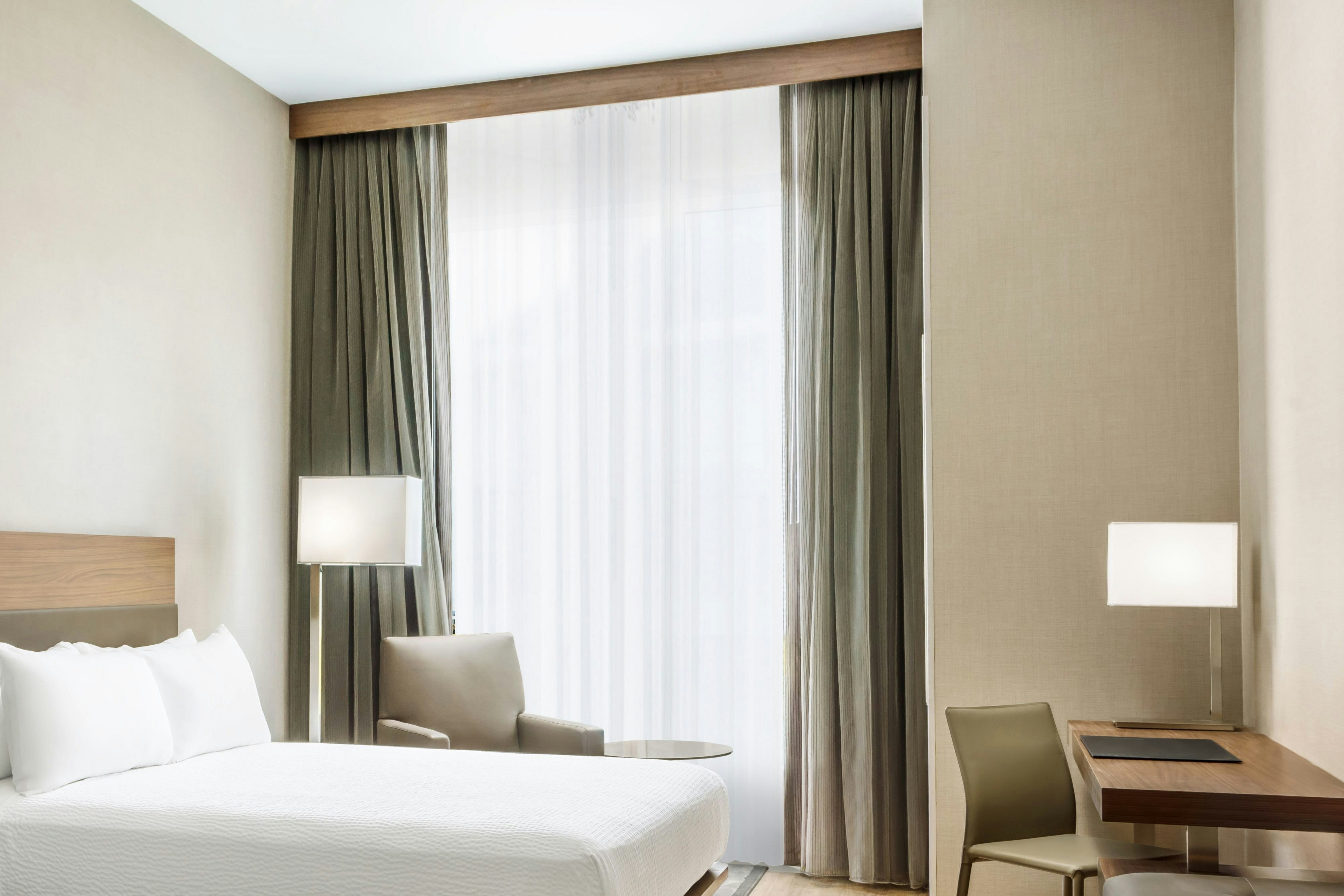 AC Hotel San Francisco Airport/Oyster Point Waterfront