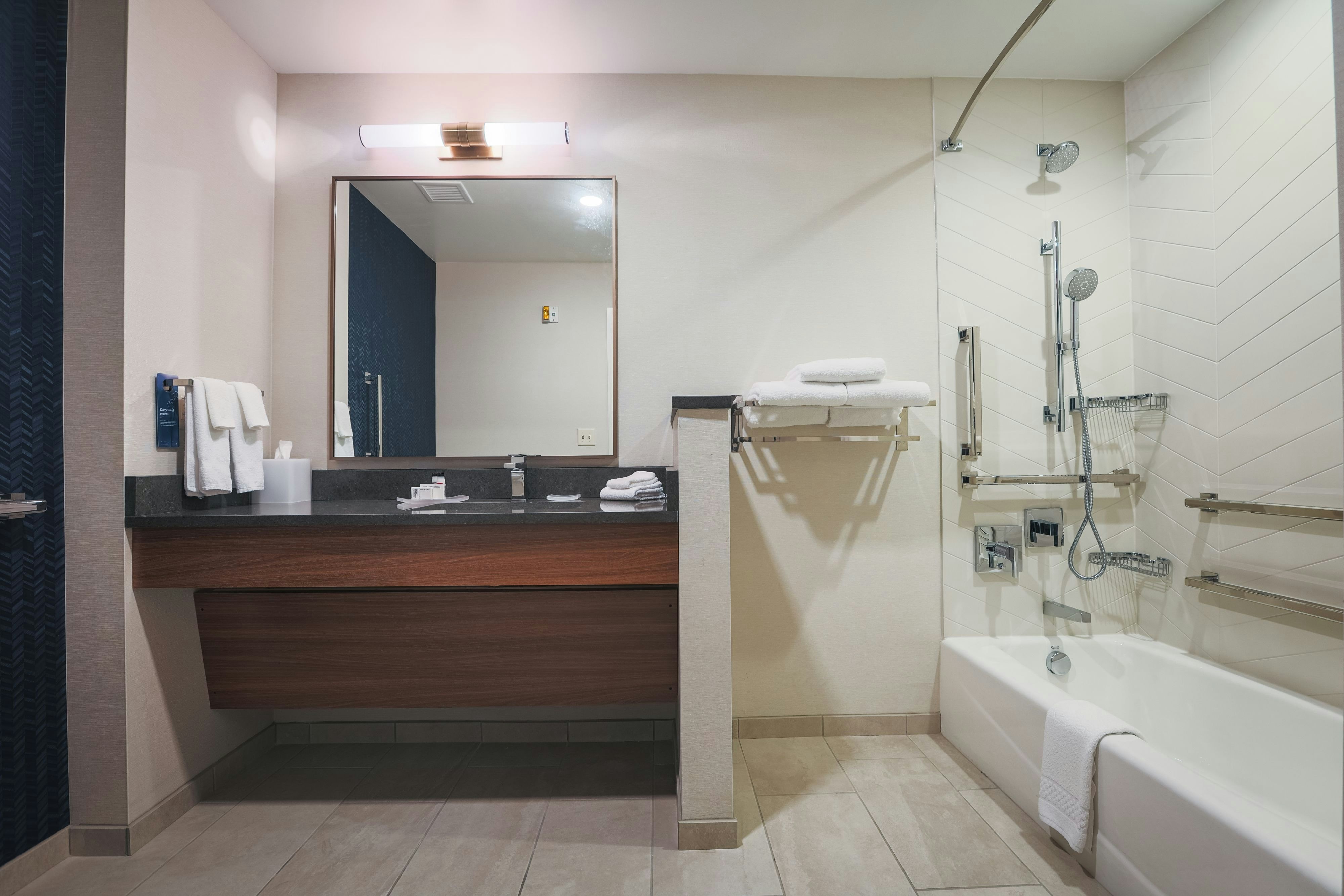 Fairfield by Marriott Inn & Suites Marquette