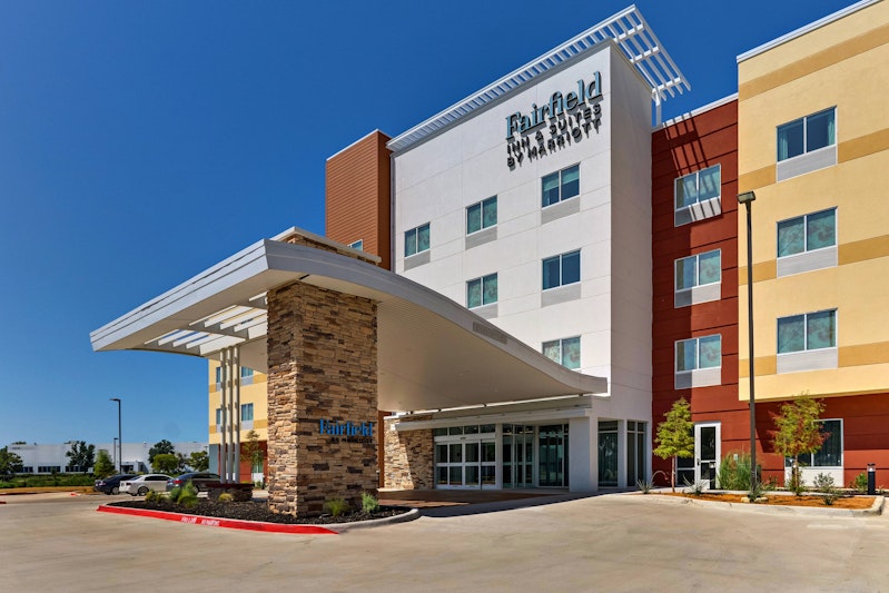 Fairfield by Marriott Inn & Suites Dallas Love Field