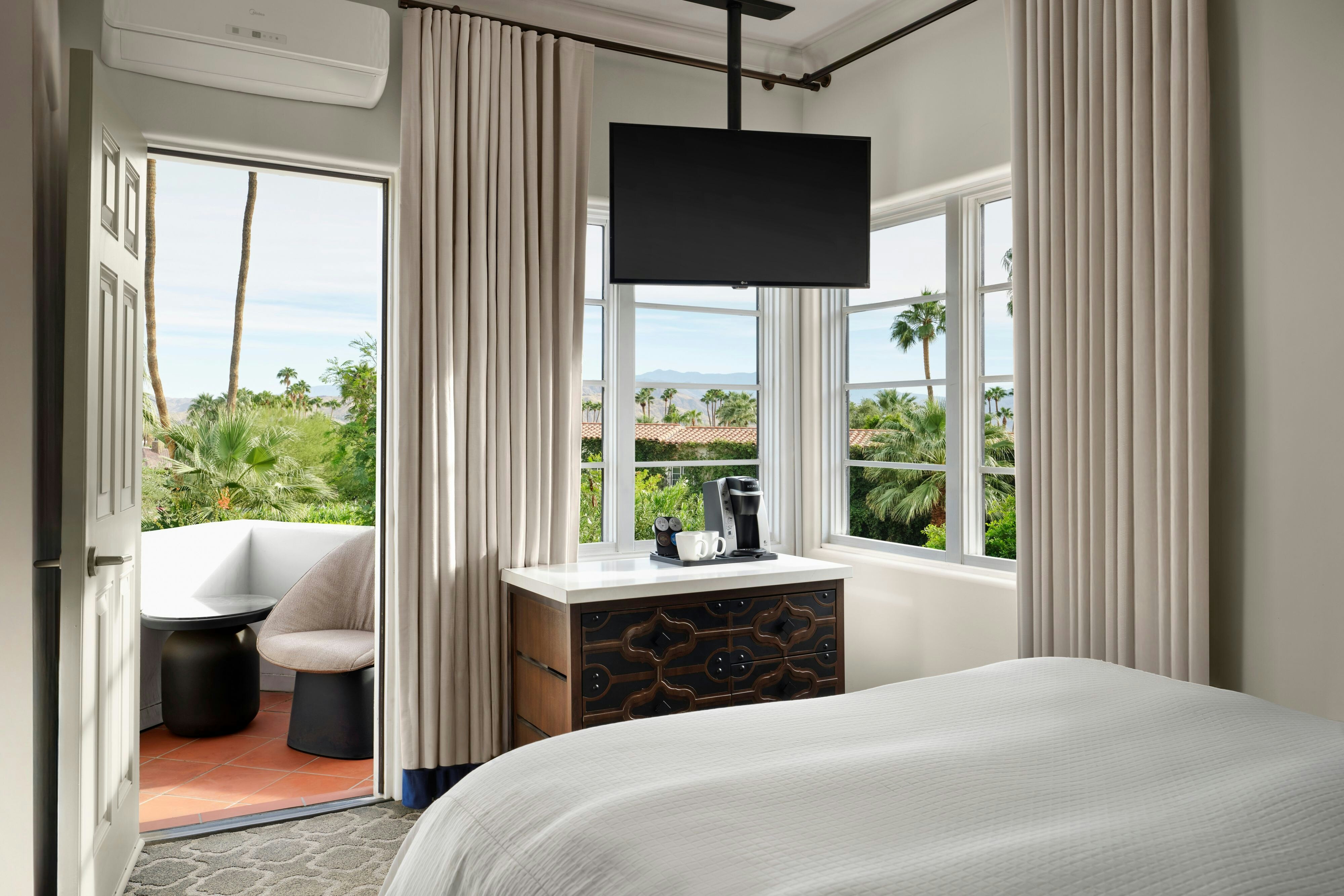 Triada Palm Springs, Autograph Collection