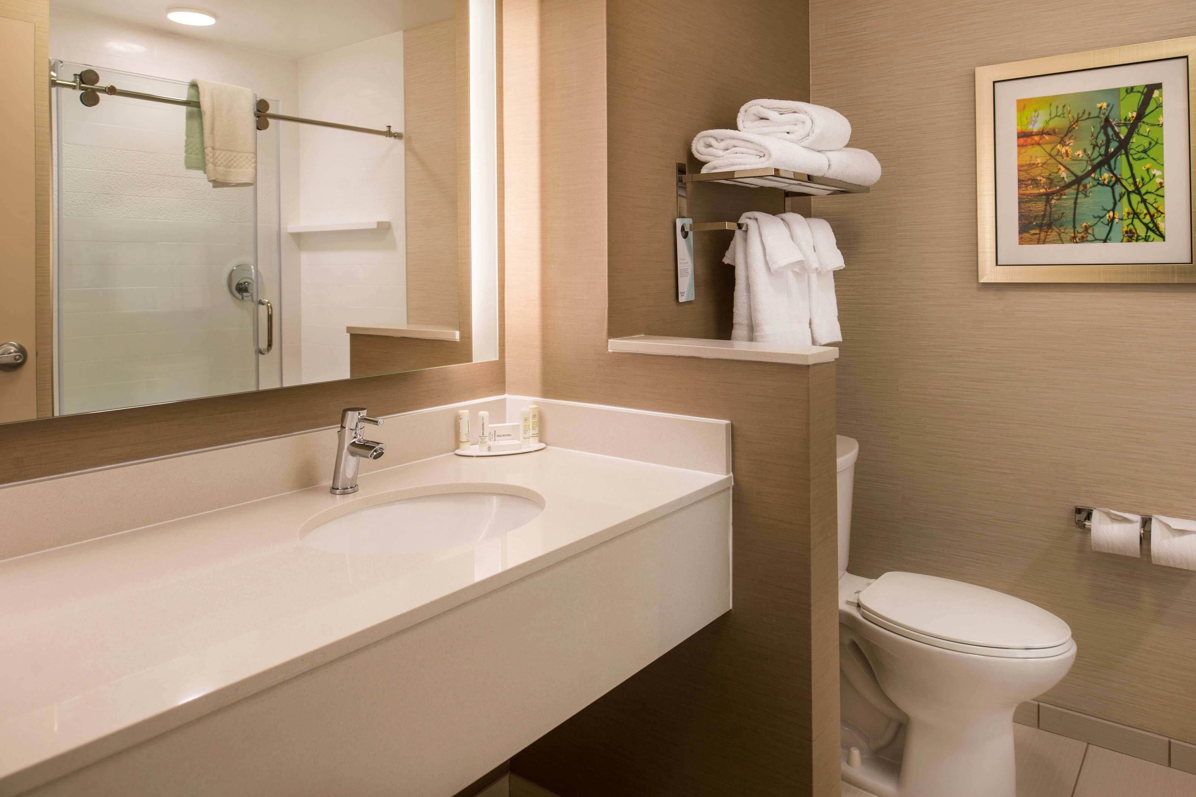 Fairfield by Marriott Inn & Suites St. Louis Westport