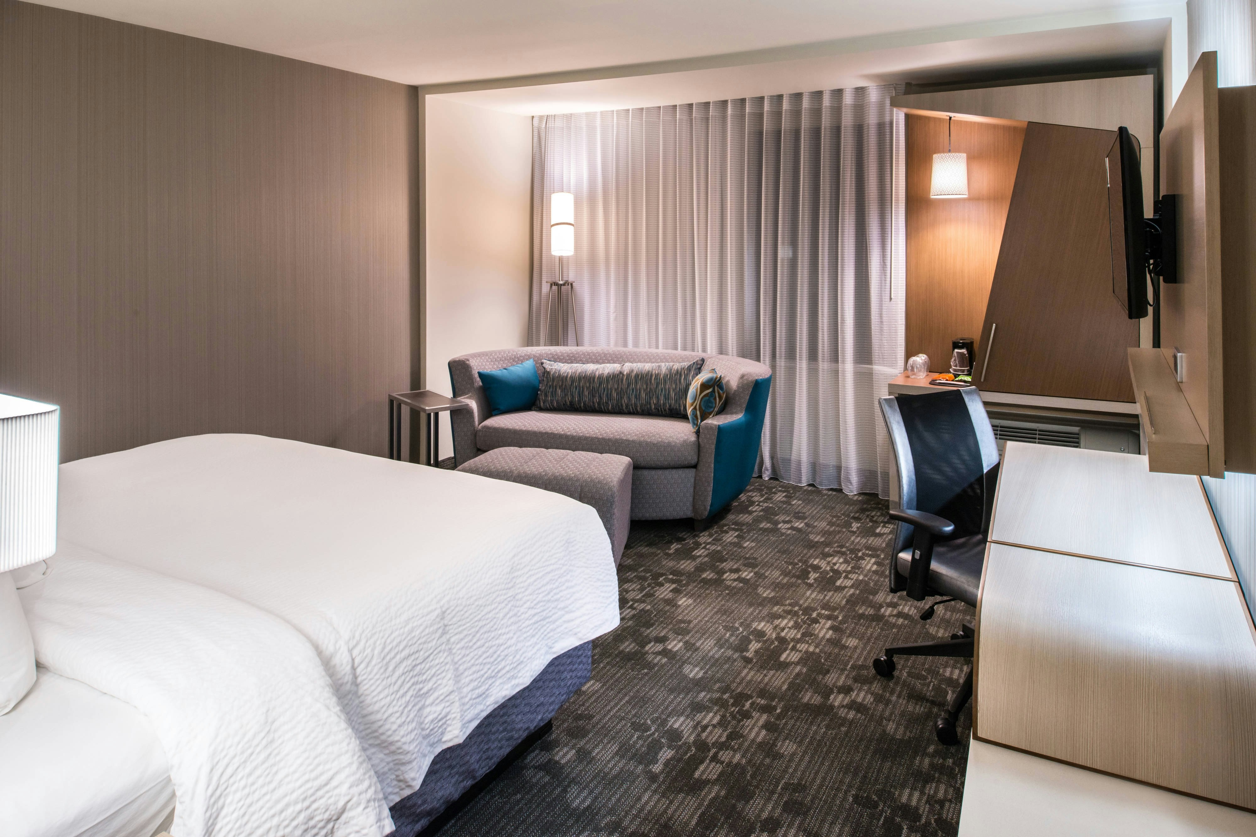 Courtyard by Marriott Jacksonville