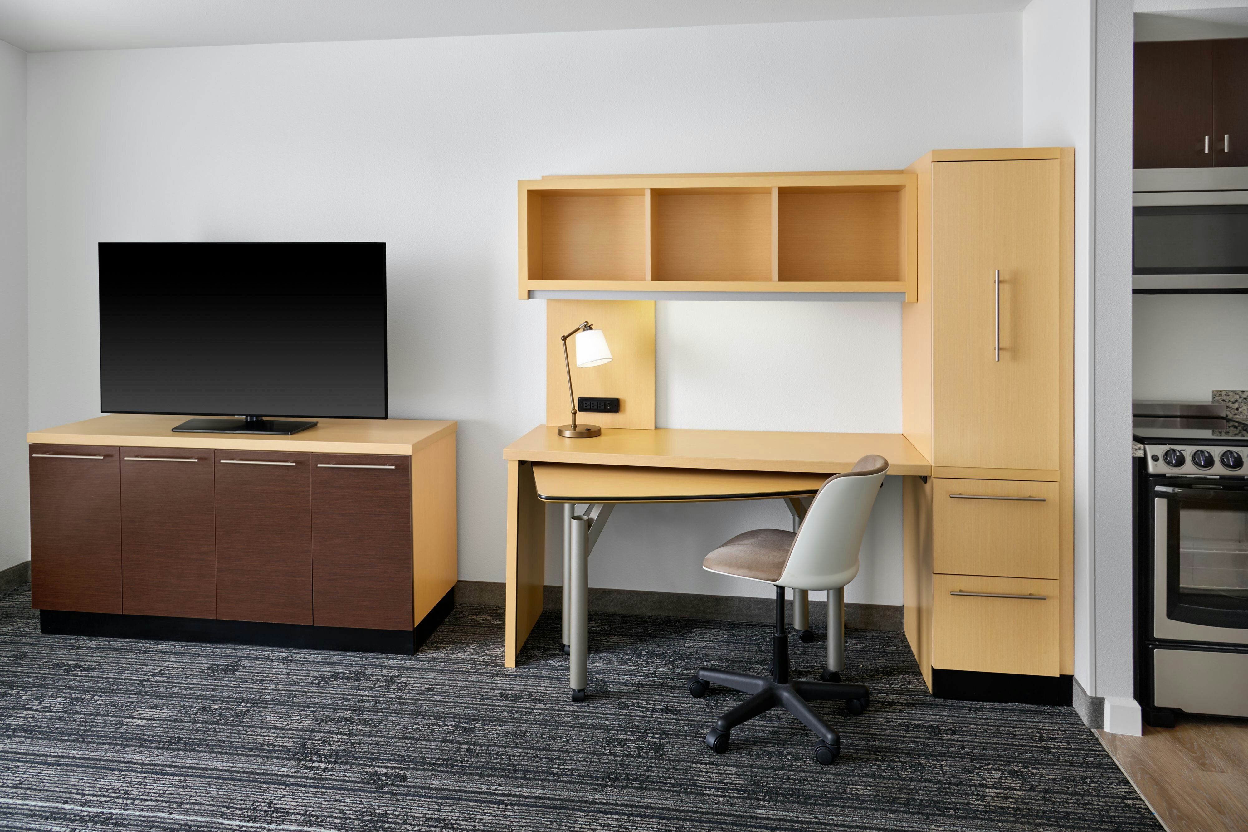TownePlace Suites by Marriott Lawrence Downtown