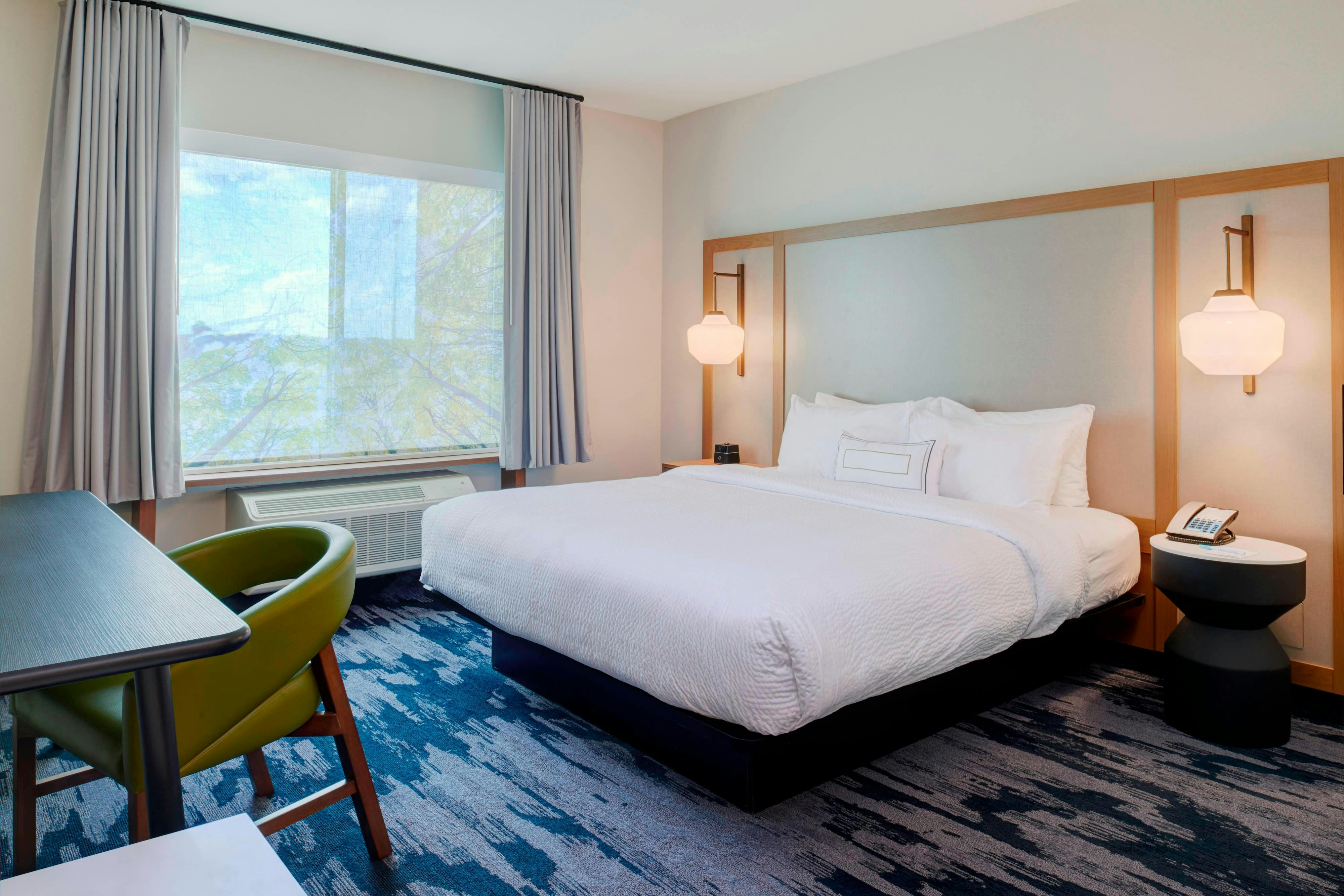 Fairfield by Marriott Inn & Suites Columbus, IN