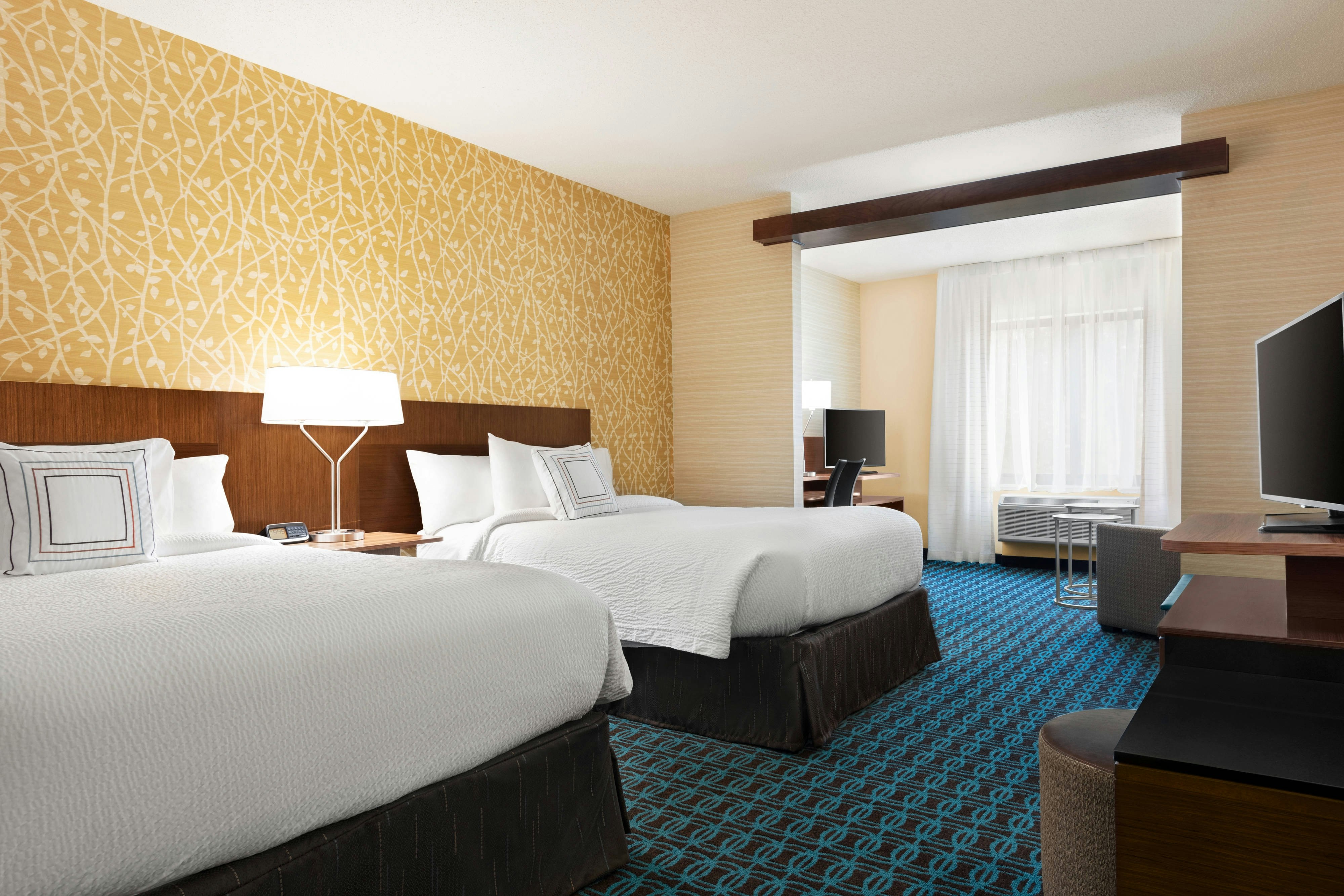 Fairfield by Marriott Inn & Suites Charlottesville Downtown/University Area