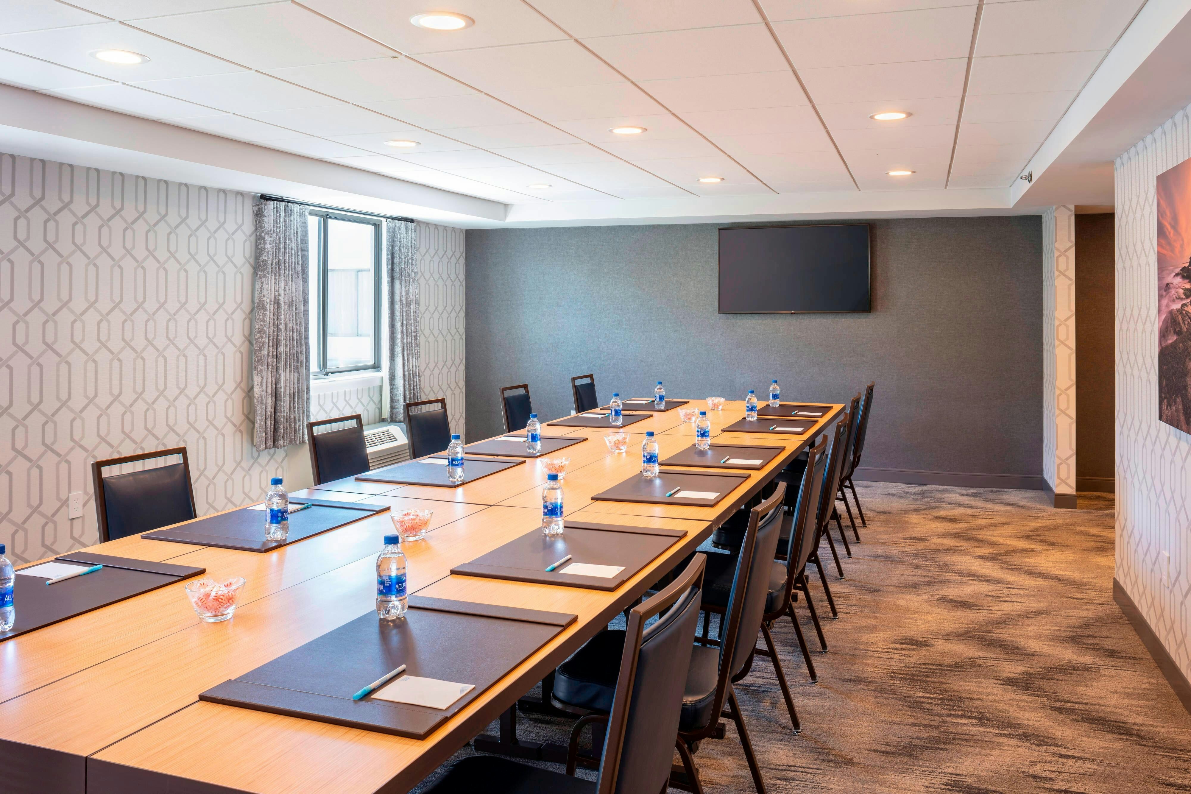Fairfield by Marriott Inn & Suites Providence Airport Warwick