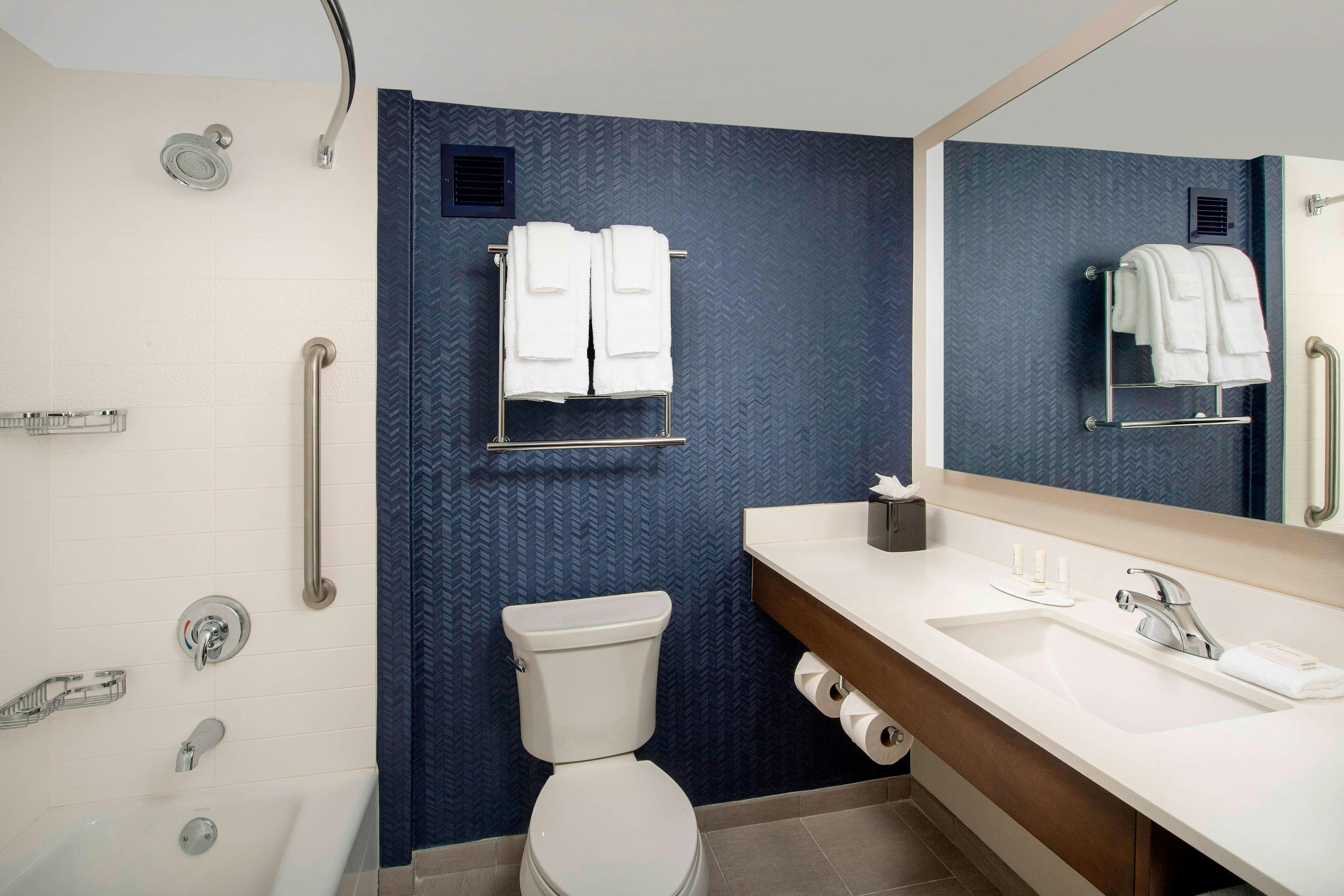 Fairfield by Marriott Inn & Suites Alexandria West/Mark Center
